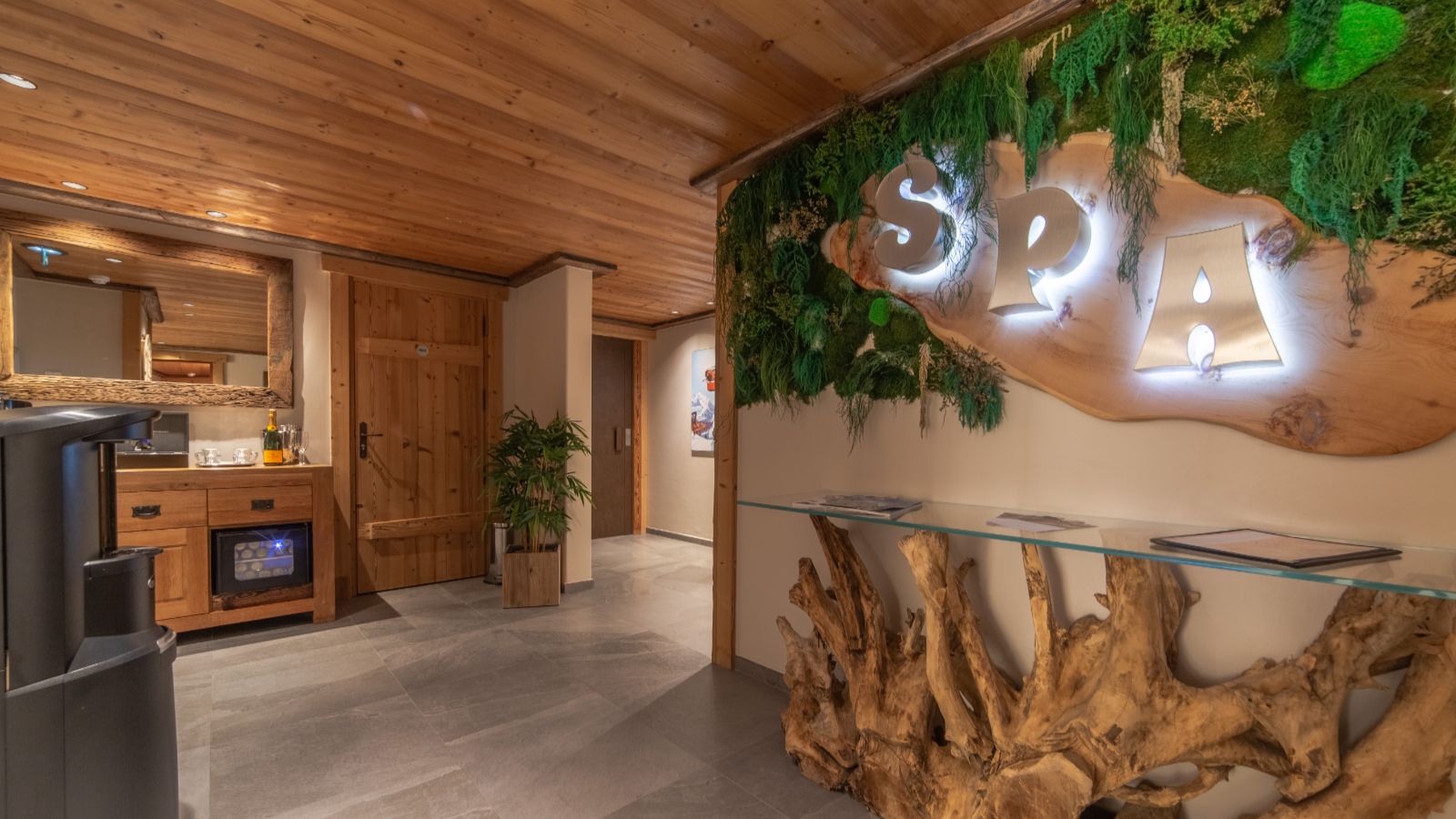 luxury-ski-chalets-meribel-ferme-de-mon-grand-pere-oxford-ski-spa (2).jpg