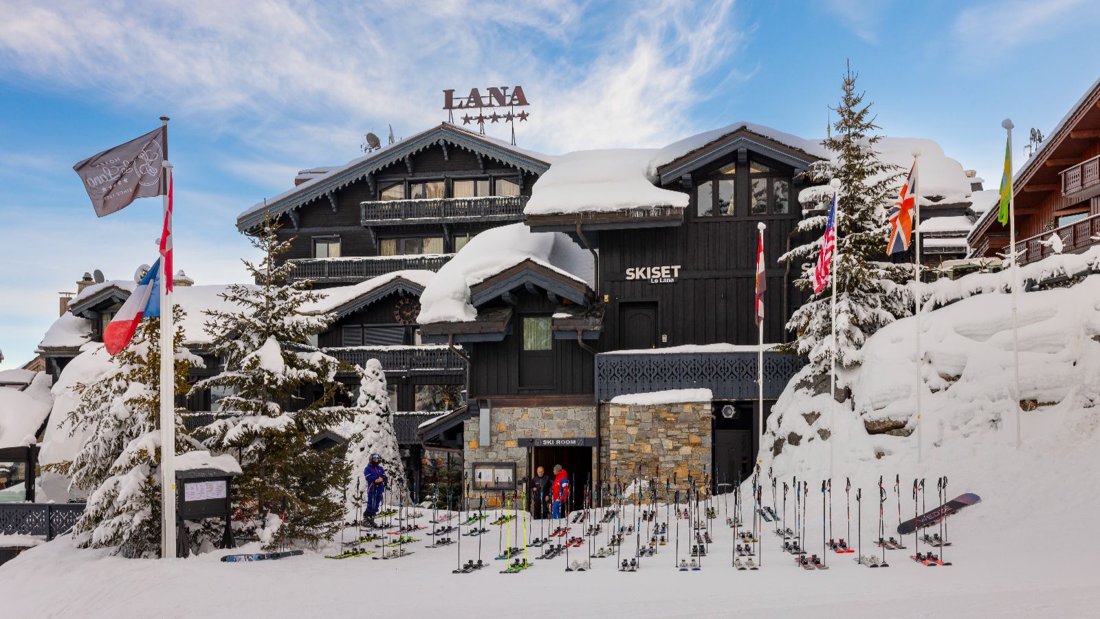 luxury-ski-apartments-courchevel-1850-oxford-ski (1).jpg