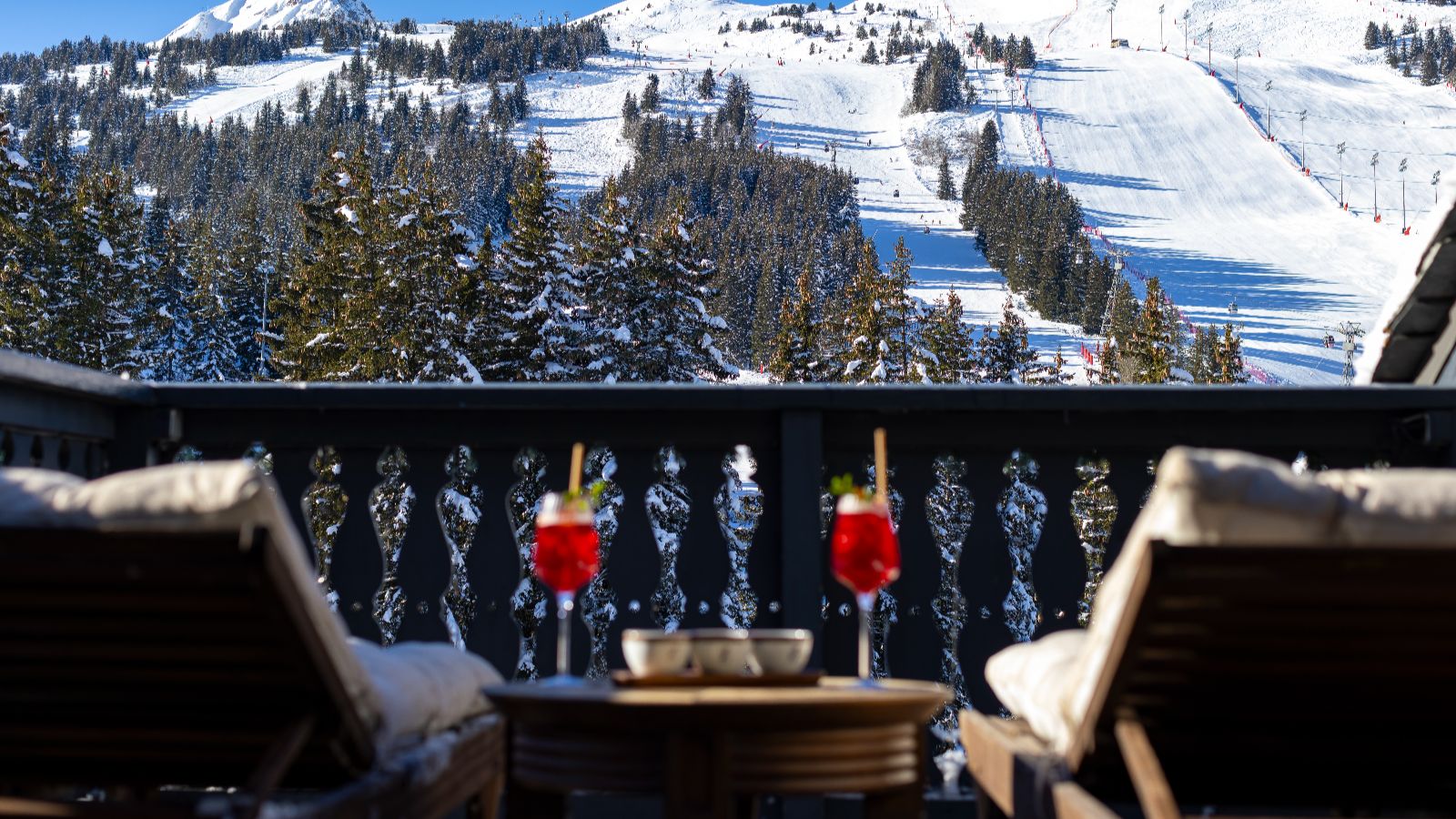 luxury-ski-hotels-courchevel-1850-le-lana-oxford-ski-suites (6).jpg