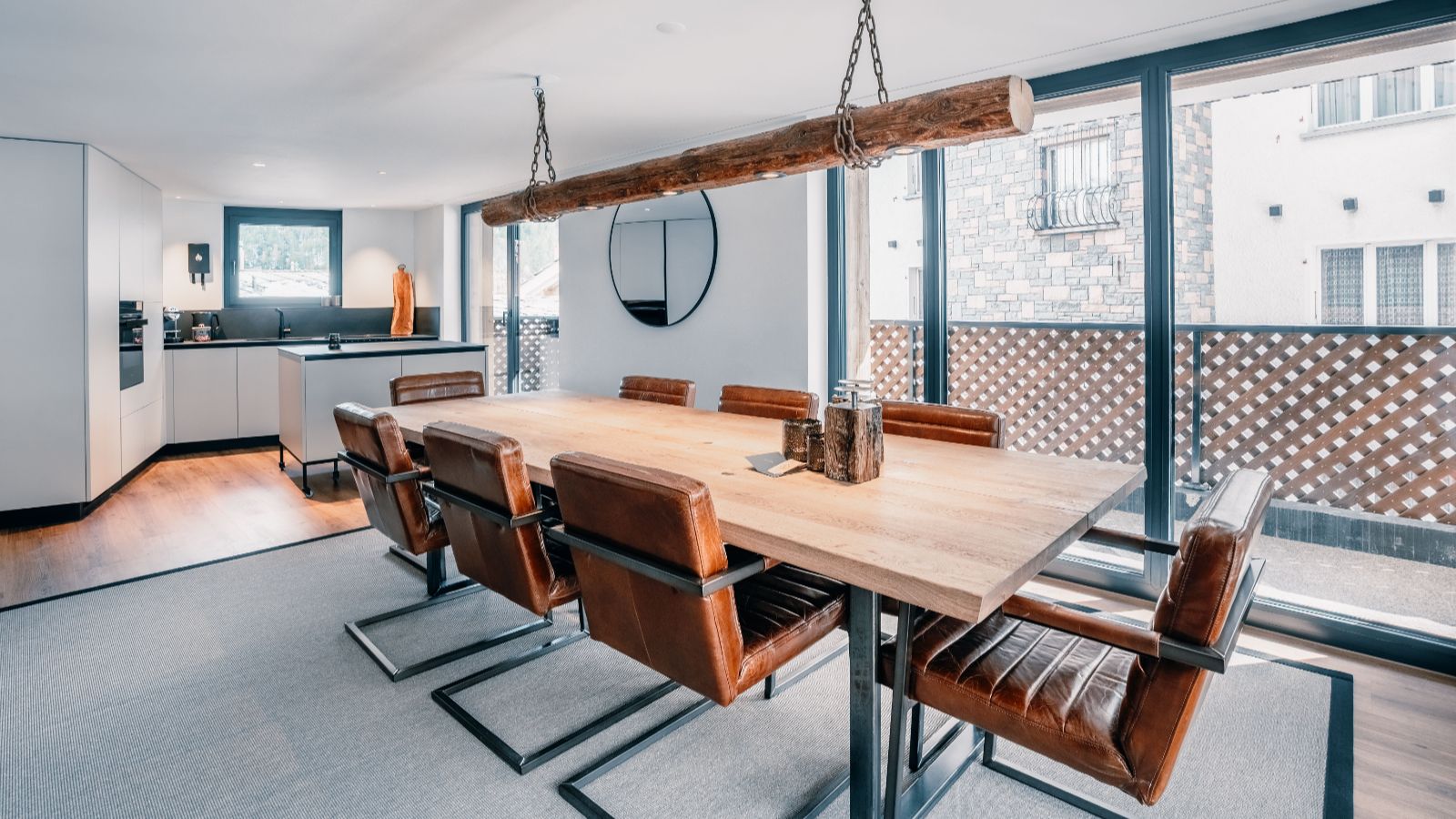 Luxury-Ski-Apartment-Saas-Fee-Walser-Prestige- Apartment-Oxford-Ski-Dining.jpg