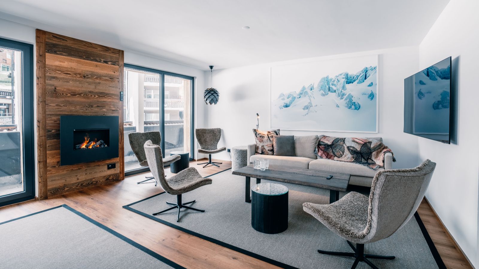 Luxury-Ski-Apartment-Saas-Fee-Walser-Superior-Oxford-Ski-Lounge (1).jpg