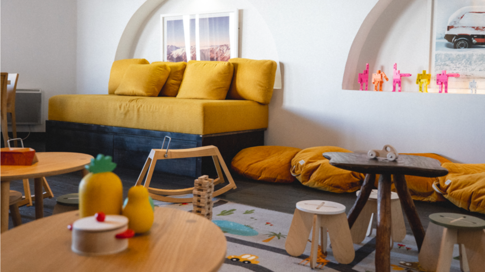 Luxury-Ski-Hotel-Val-Thorens-Val-Thorens-Hotel-Oxford-Ski-Kids-Club (2).png