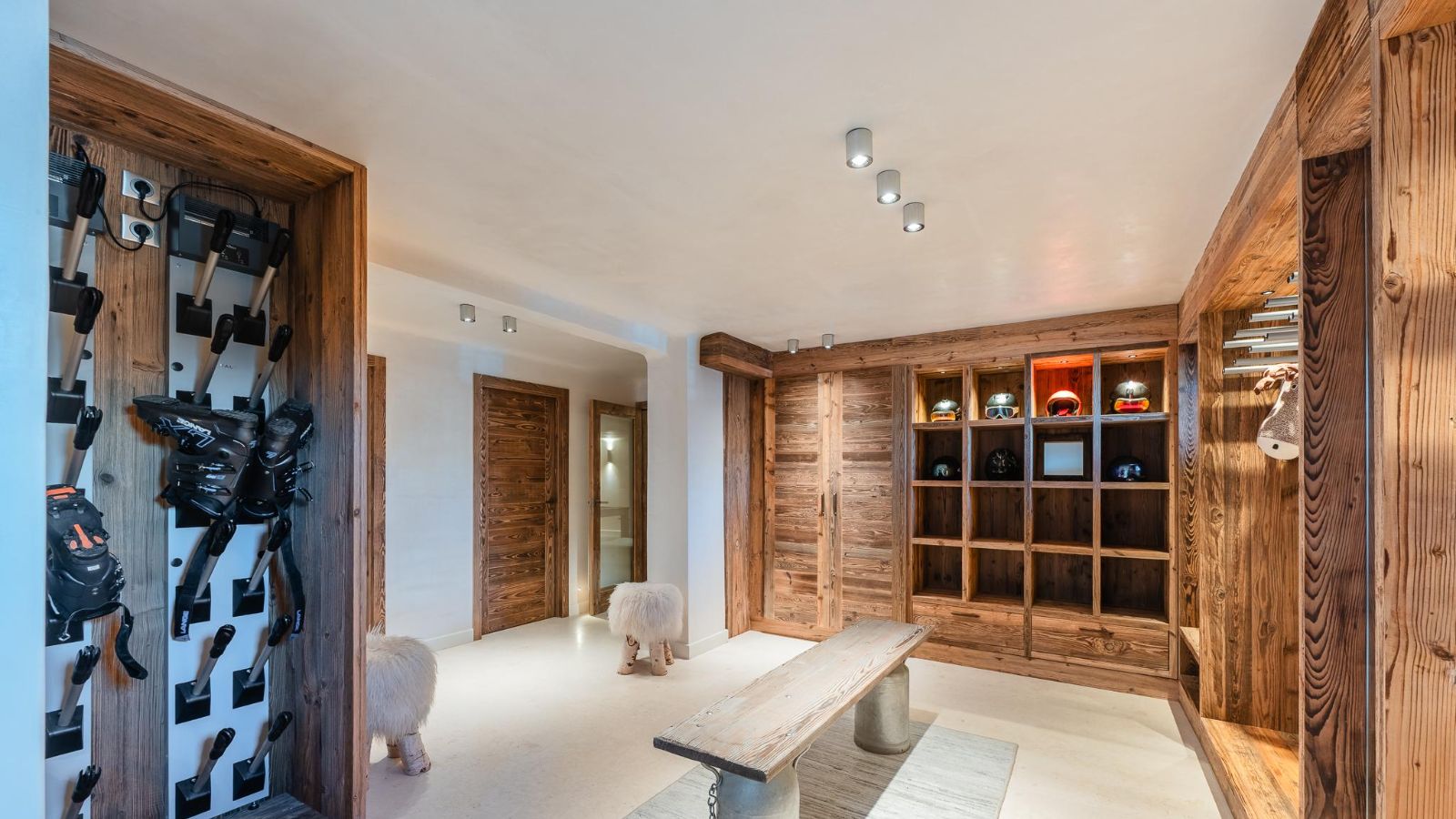 Luxury- ChaletOrkids2-Oxford ski- Ski room.jpg