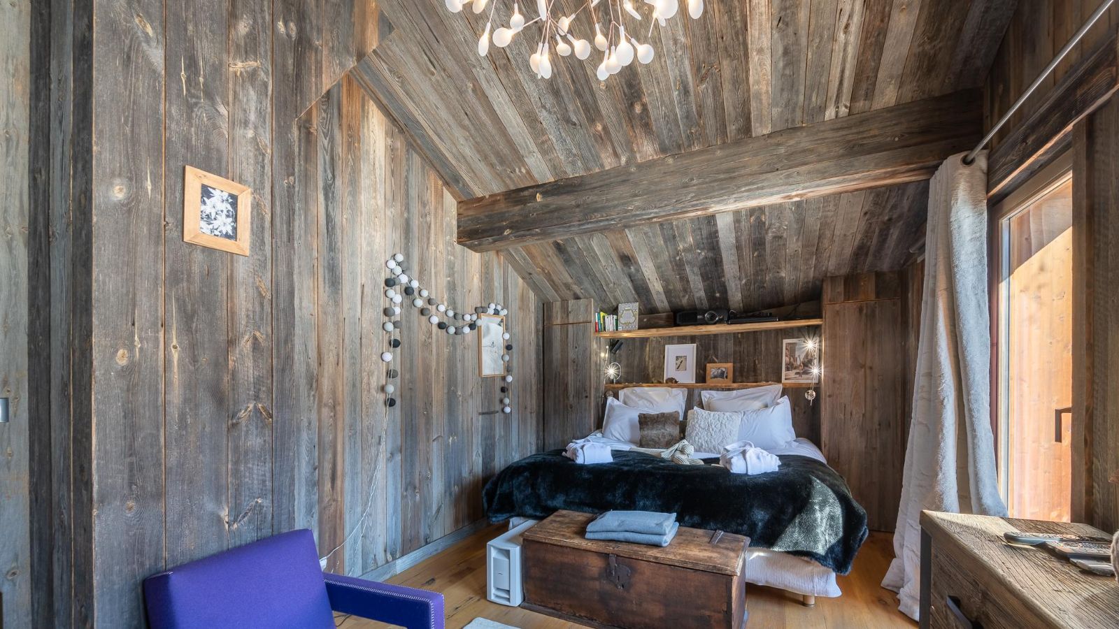 Luxury- ChaletOrkids2-Oxford ski- Bedroom 1.jpg