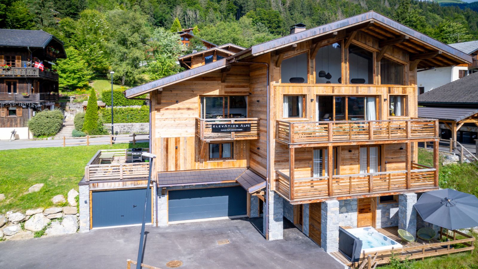 Elevation Alps- Chalet Pavot - external view.jpg