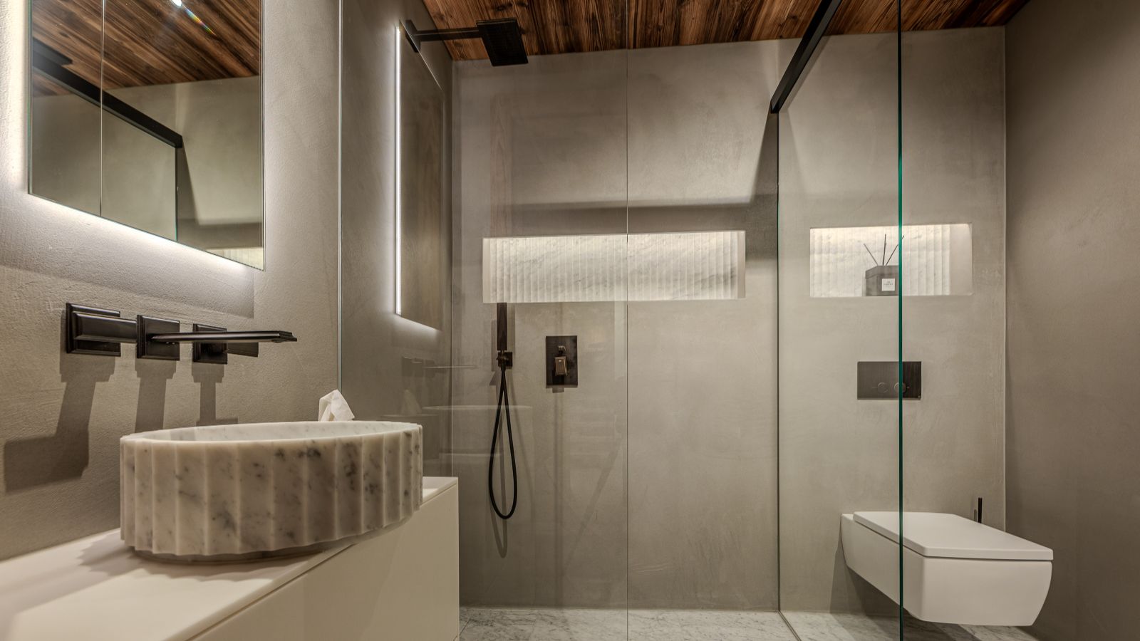 Luxury-ski-Chalet-Epica-oxford-ski Bedroom4 2.jpg