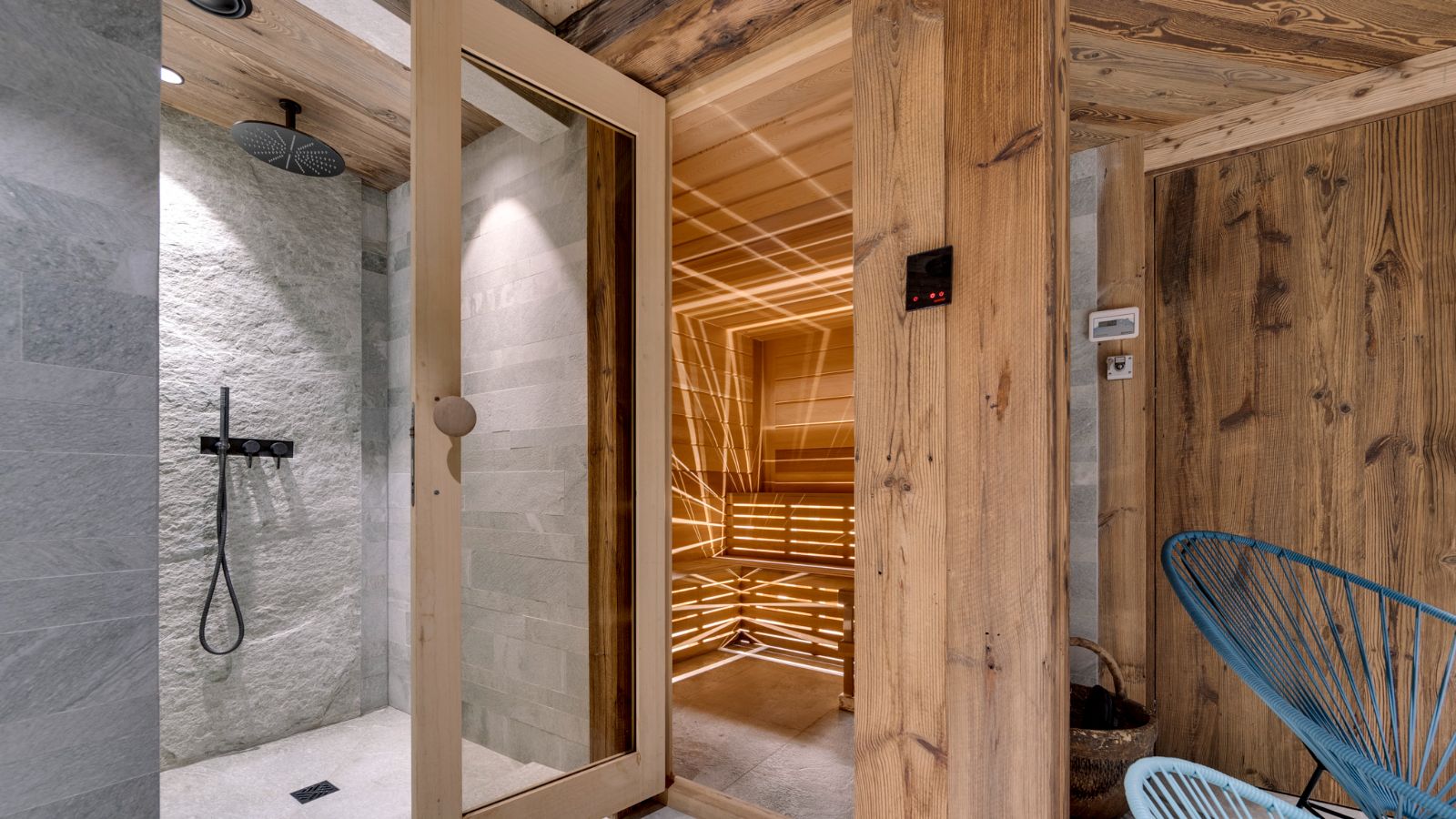 Luxury-ski-chalet-resort-Chalet Angelus2-Oxford Ski Sauna.jpg
