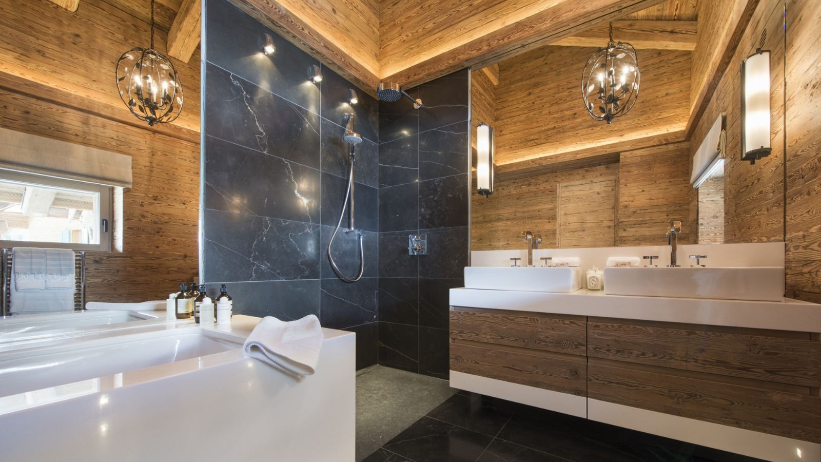 Luxury-ski-chalet-Falcon Penthouse-oxford-ski  Bathroom 2.jpg