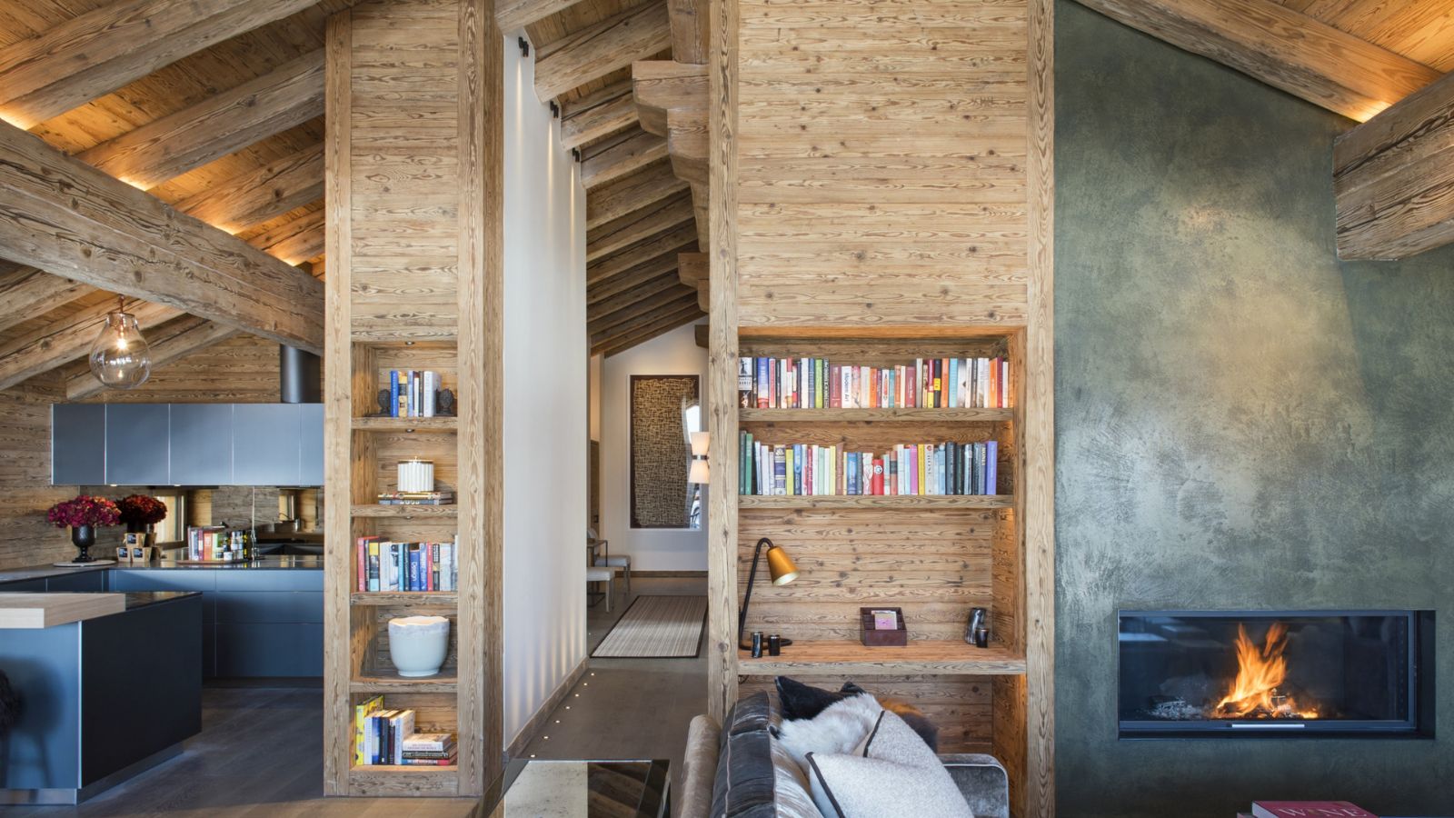 Luxury-ski-chalet-Falcon Penthouse-oxford-ski Lounge & kitchen.jpg