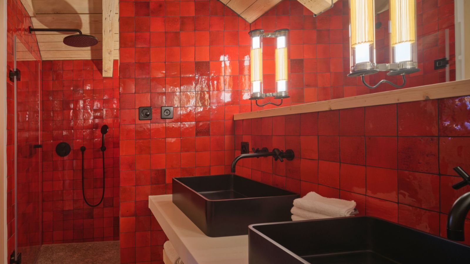 Luxury-ski-chalet-Chesa Bellaria-oxford-ski Bathroom.jpg