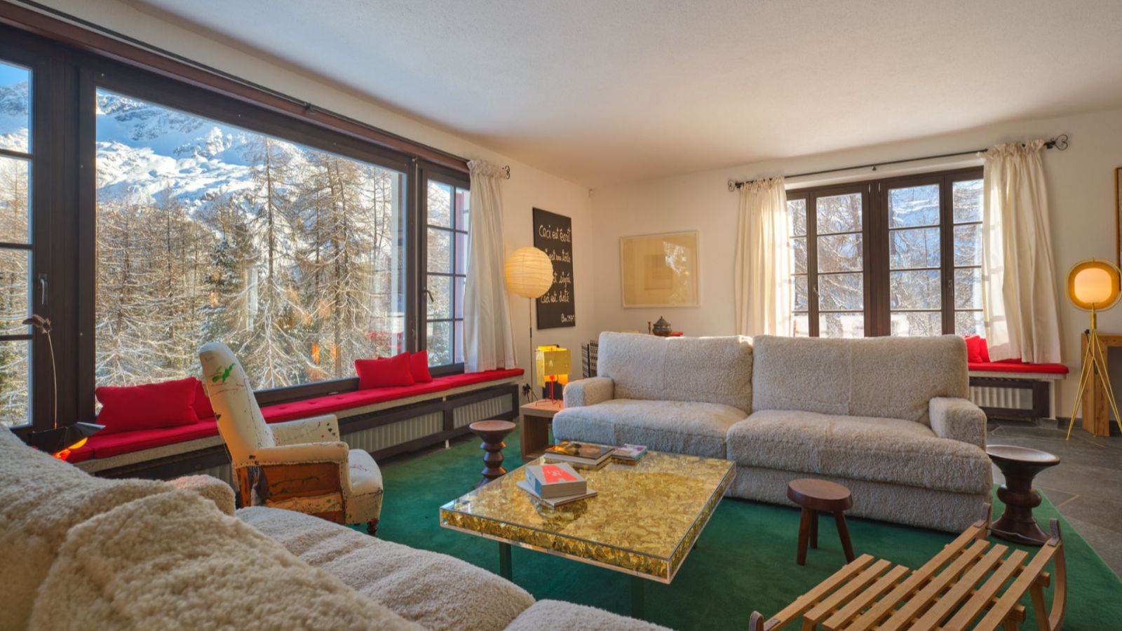 Luxury-ski-chalet-Chesa Bellaria-oxford-ski Lounge 5.jpg