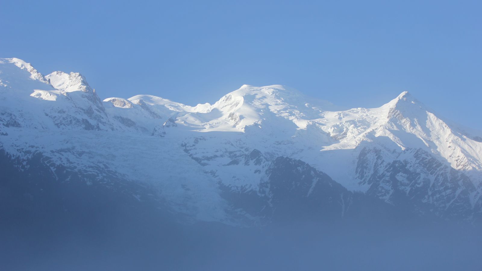 Luxury-ski-chalet-L Tzoumaz Lodge -oxford-ski- Mountain 5.JPG