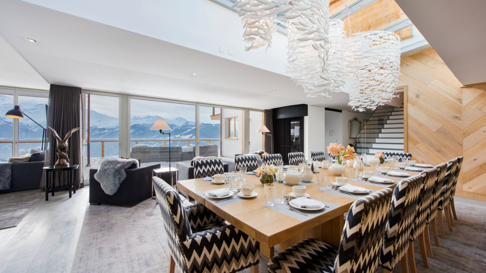 Luxury-ski-chalet-Chalet Peregrine-oxford-ski Dine.jpg