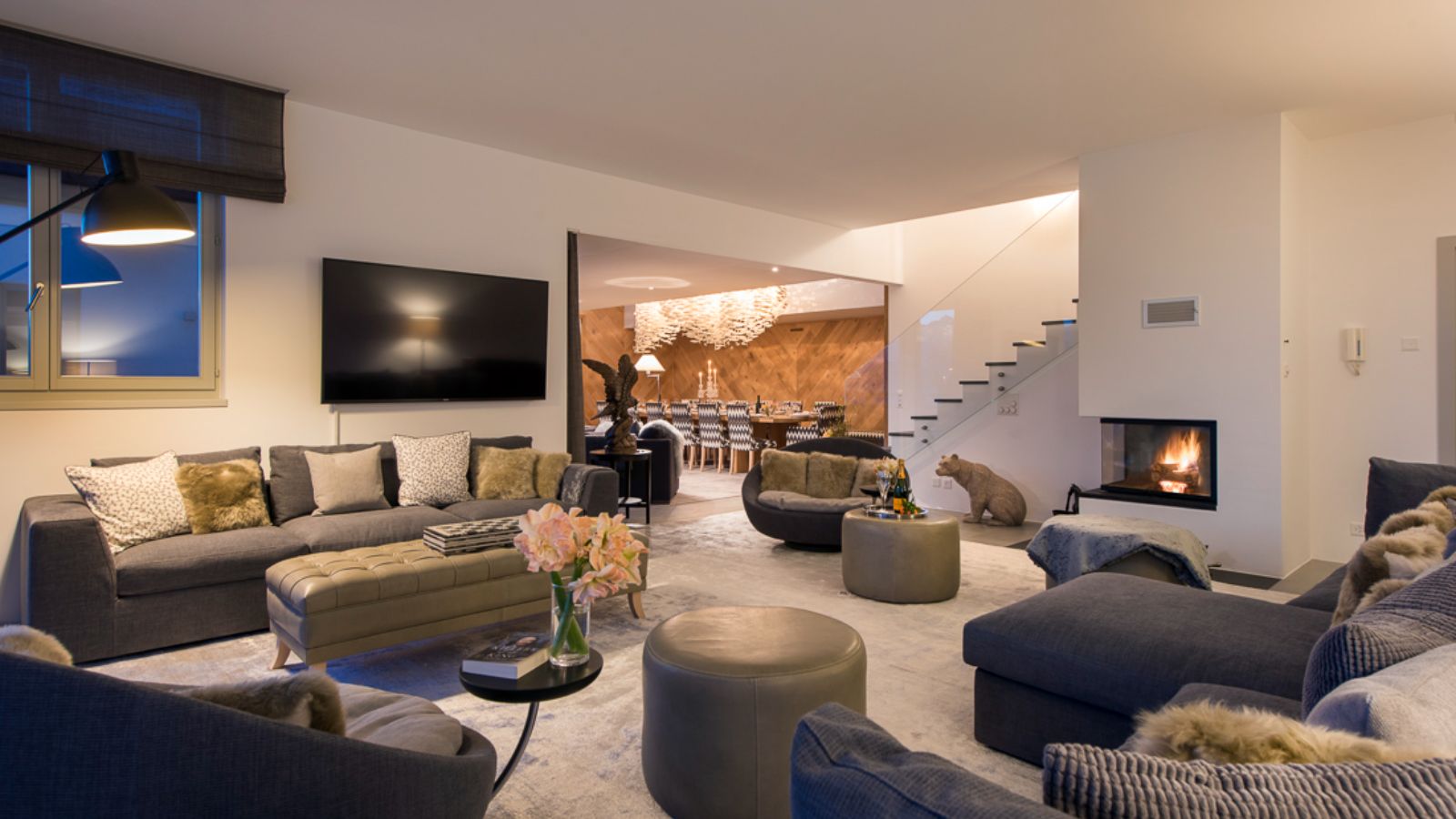 Luxury-ski-chalet-Chalet Peregrine-oxford-ski Lounge Dining.jpg