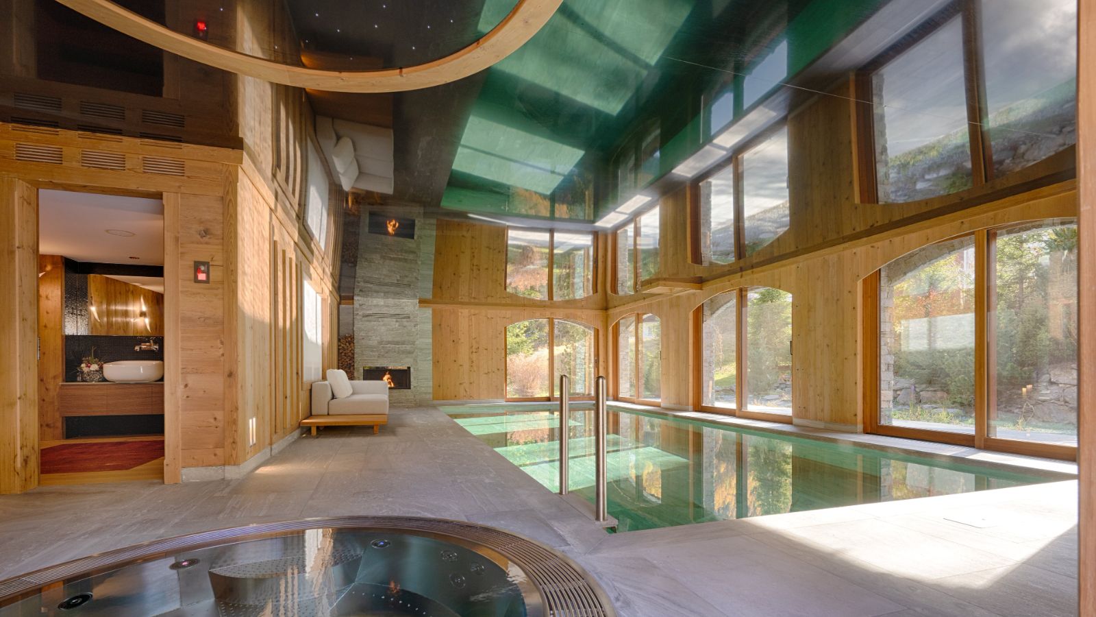 Luxury-ski-chalet-Chalet Kemaura-oxford-ski Spa & pool.jpg