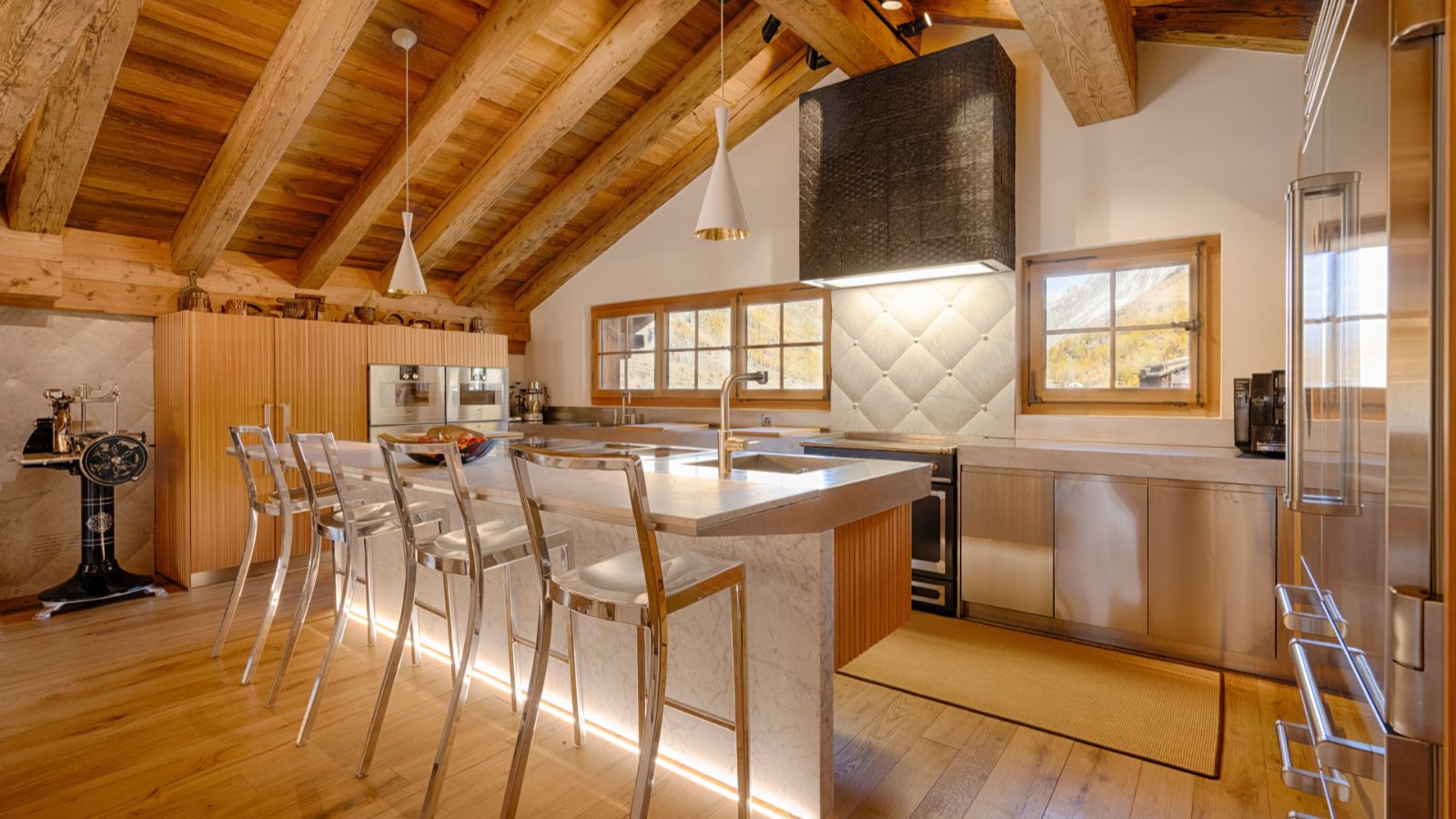Luxury-ski-chalet-Chalet Kemaura-oxford-ski  Kitchen.jpg