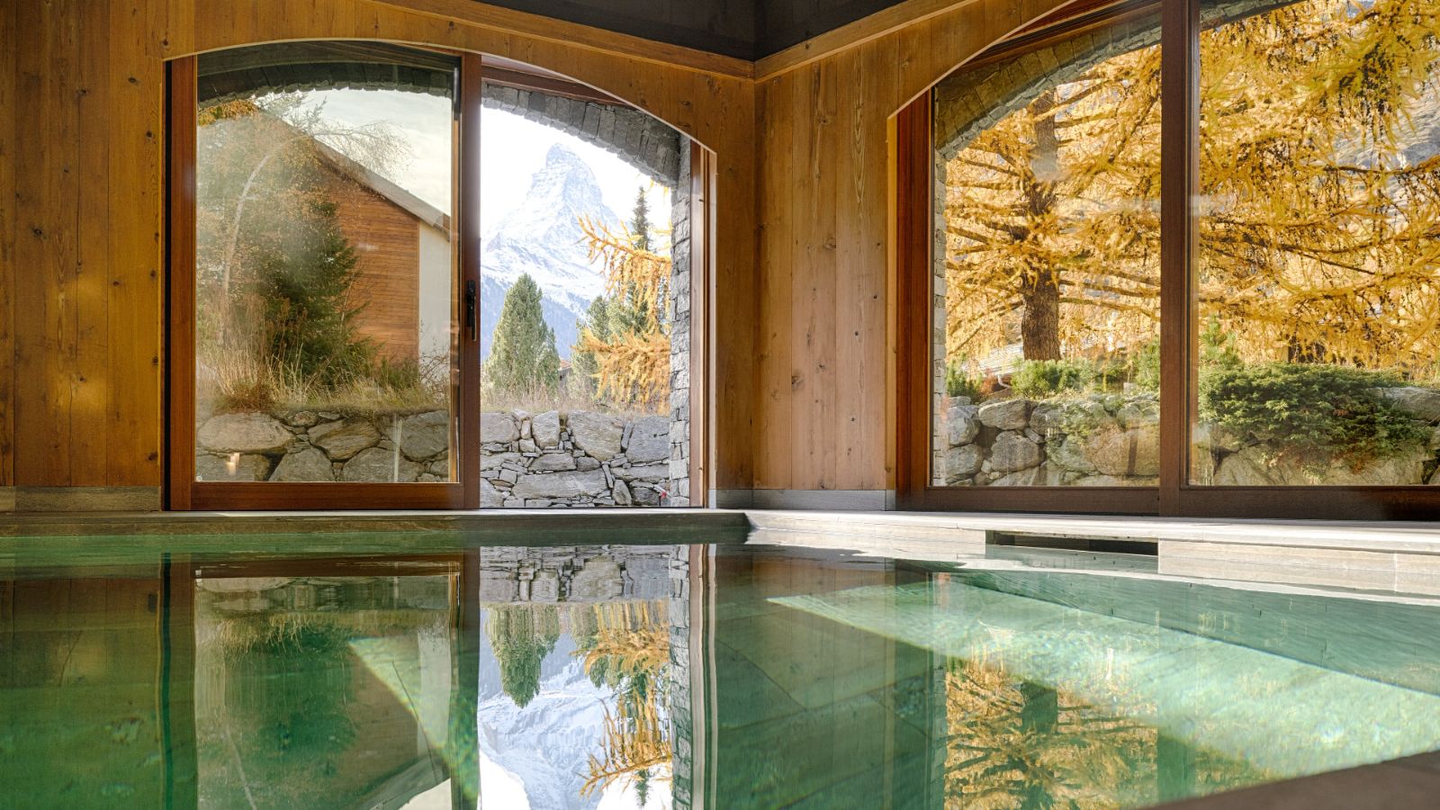 Luxury-ski-chalet-Chalet Kemaura-oxford-ski  Pool.jpg
