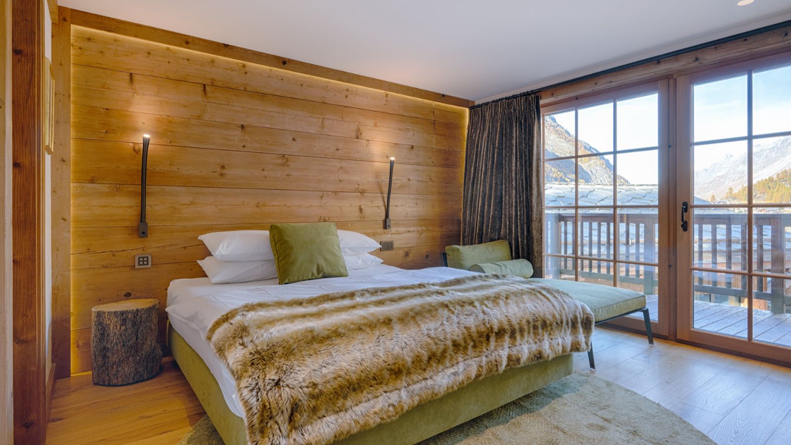 Luxury-ski-chalet-Chalet Kemaura-oxford-ski Bedroom (2).jpg