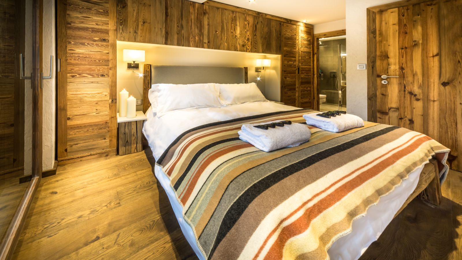 Chalet Kapa Elevation Alps Bedroom 4.jpg