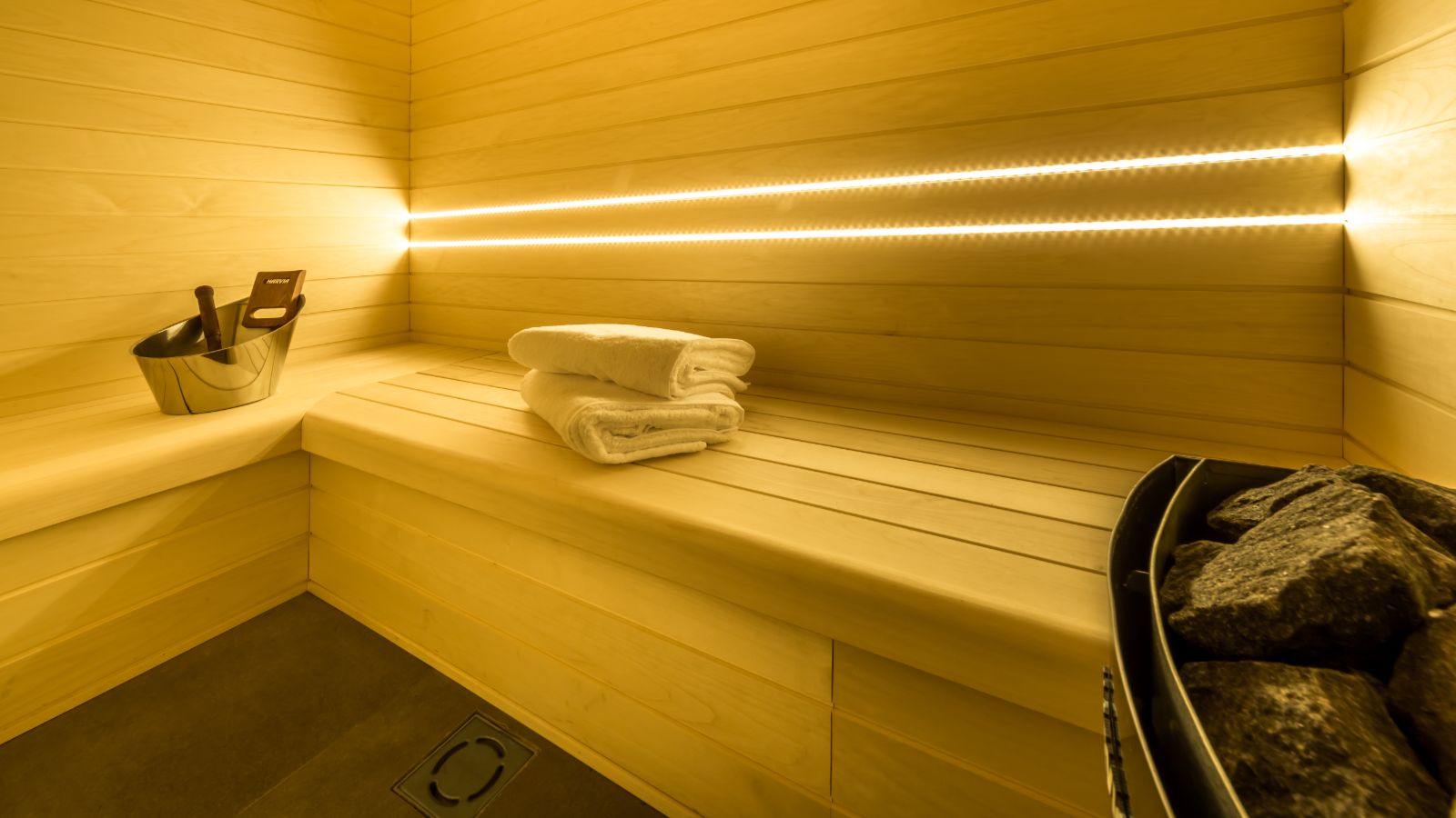 Chalet Kapa Elevation Alps Sauna.jpg