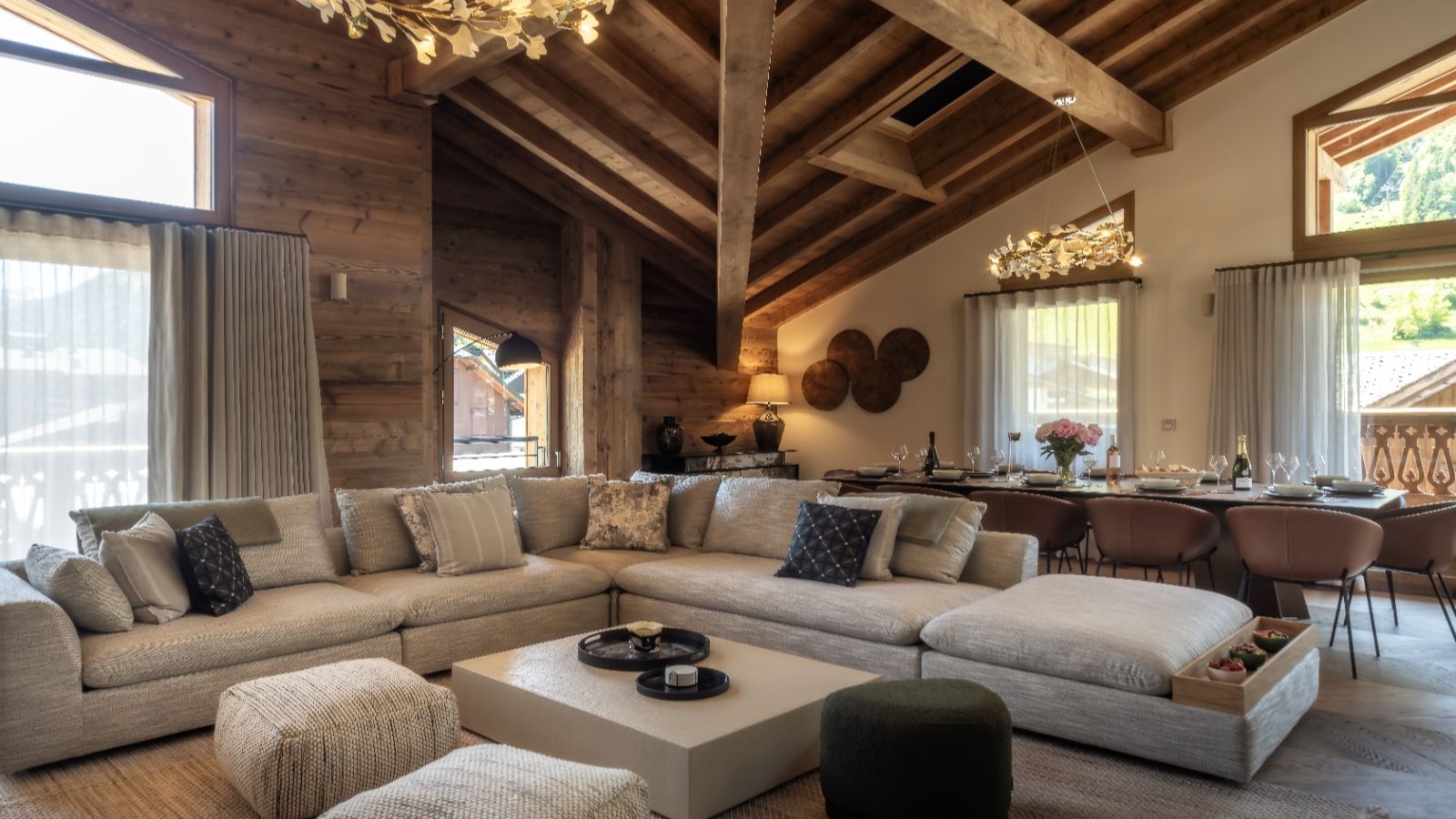 Elevation Alps - Penthouse Snowgum - Lounge Dining Area.jpg