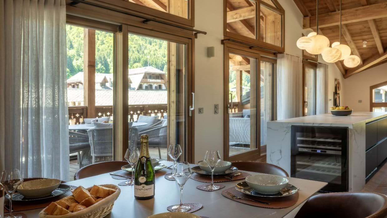 Penthouse Snowgum | Luxury Ski Chalets Morzine| Oxford Ski Company Company