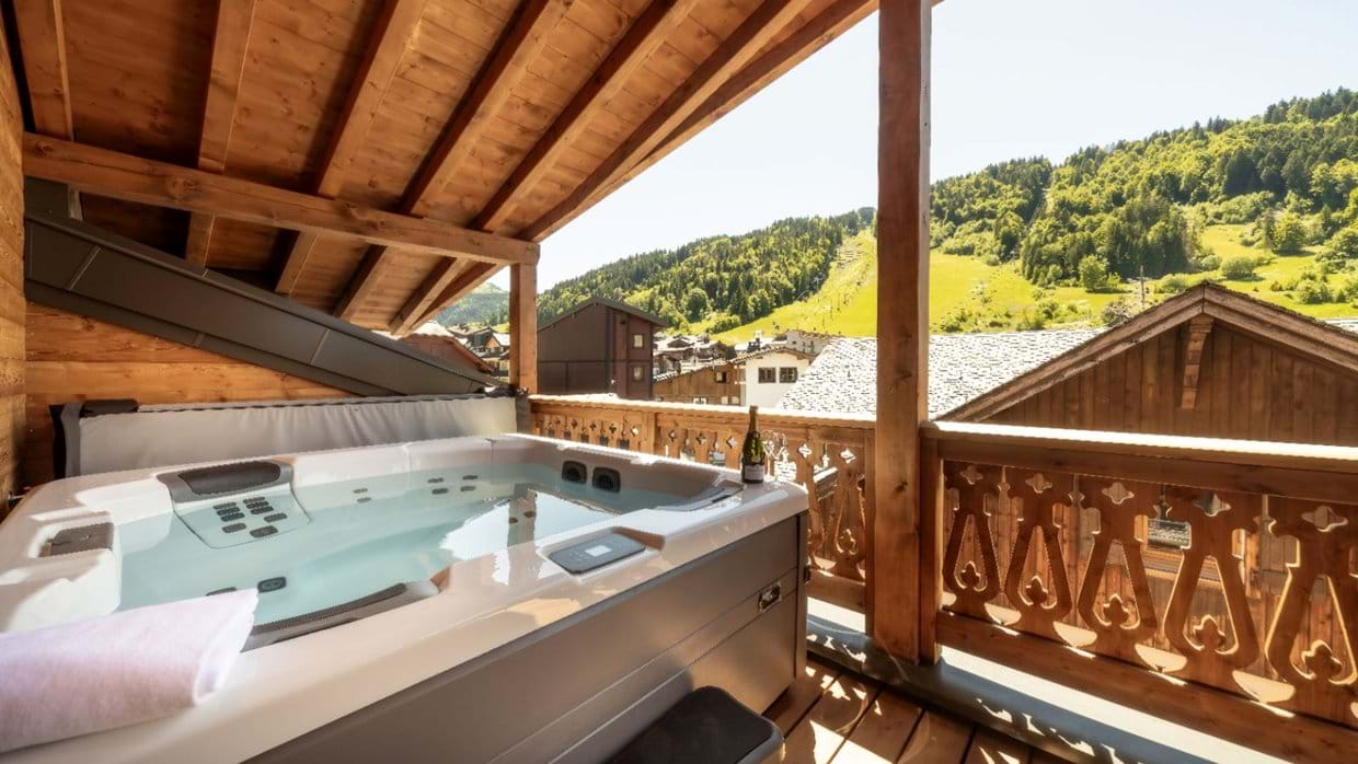 Penthouse Snowgum | Luxury Ski Chalets Morzine| Oxford Ski Company Company
