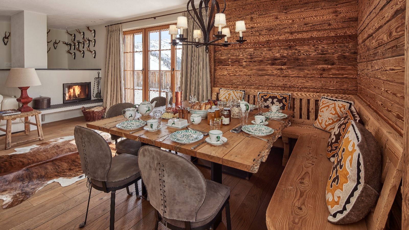 Luxury-ski-chalet-Skyfall apartment 003-oxford-ski  Lounge.jpg