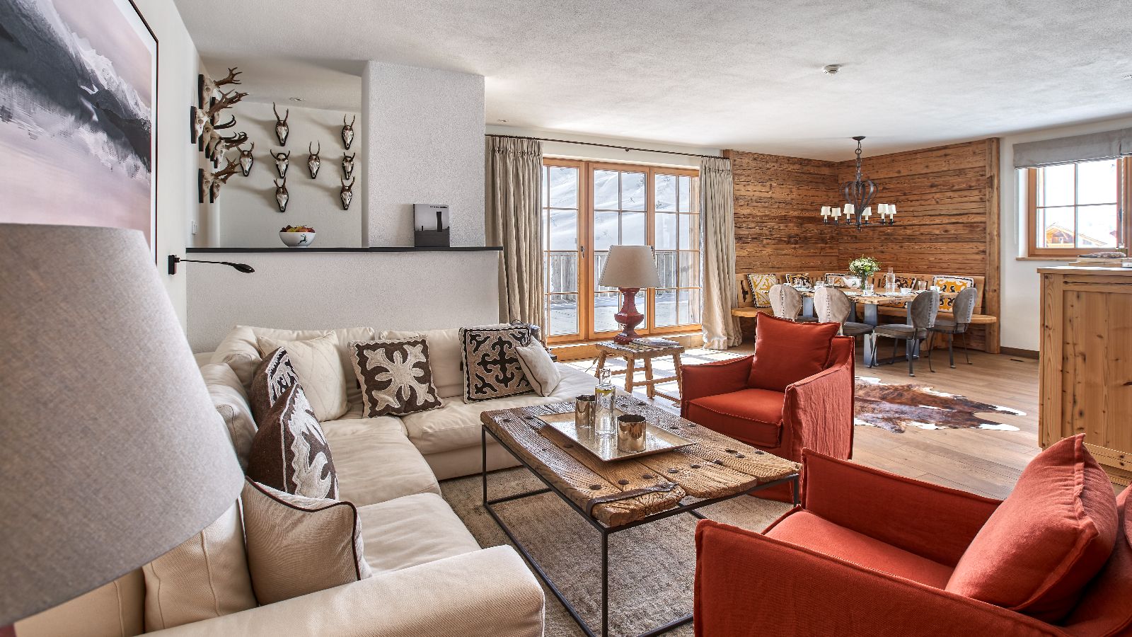 Luxury-ski-chalet-Skyfall apartment 003-oxford-ski (7).jpg