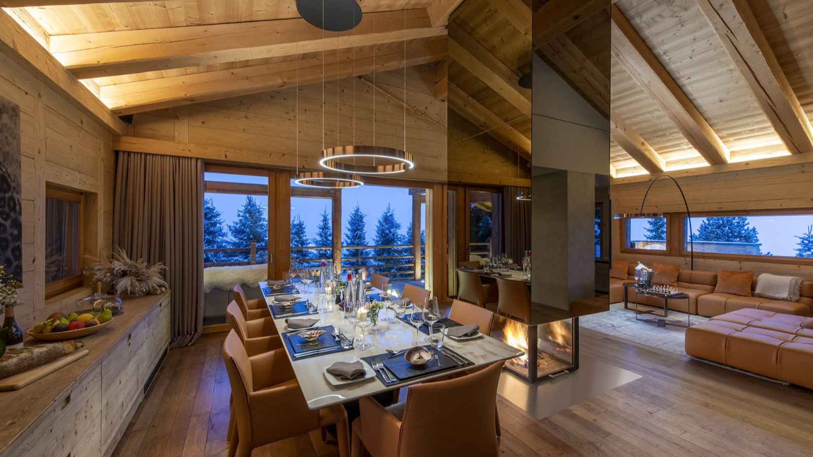 Luxury-ski-chalet- Chalet Belle Claire -oxford-ski Lounge (2).jpeg