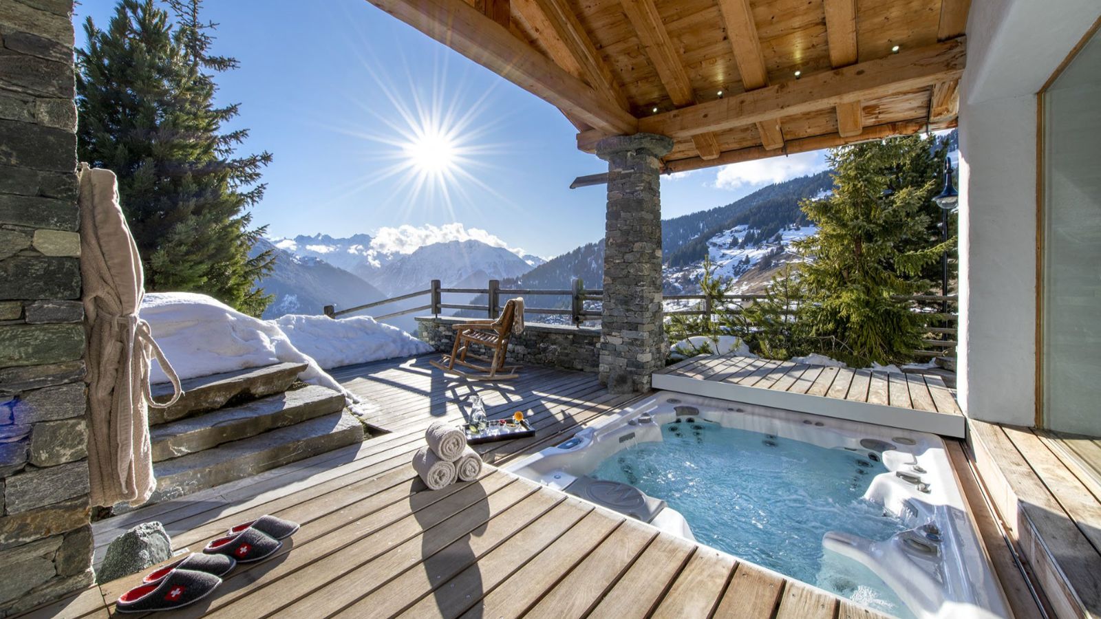 Luxury-ski-chalet- Chalet Belle Claire -oxford-ski outside.jpeg