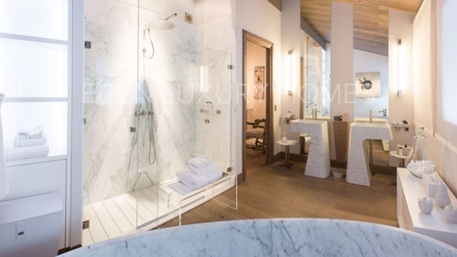 Luxury-ski-chalet Mont Blanc-oxford-ski Genral.jpg