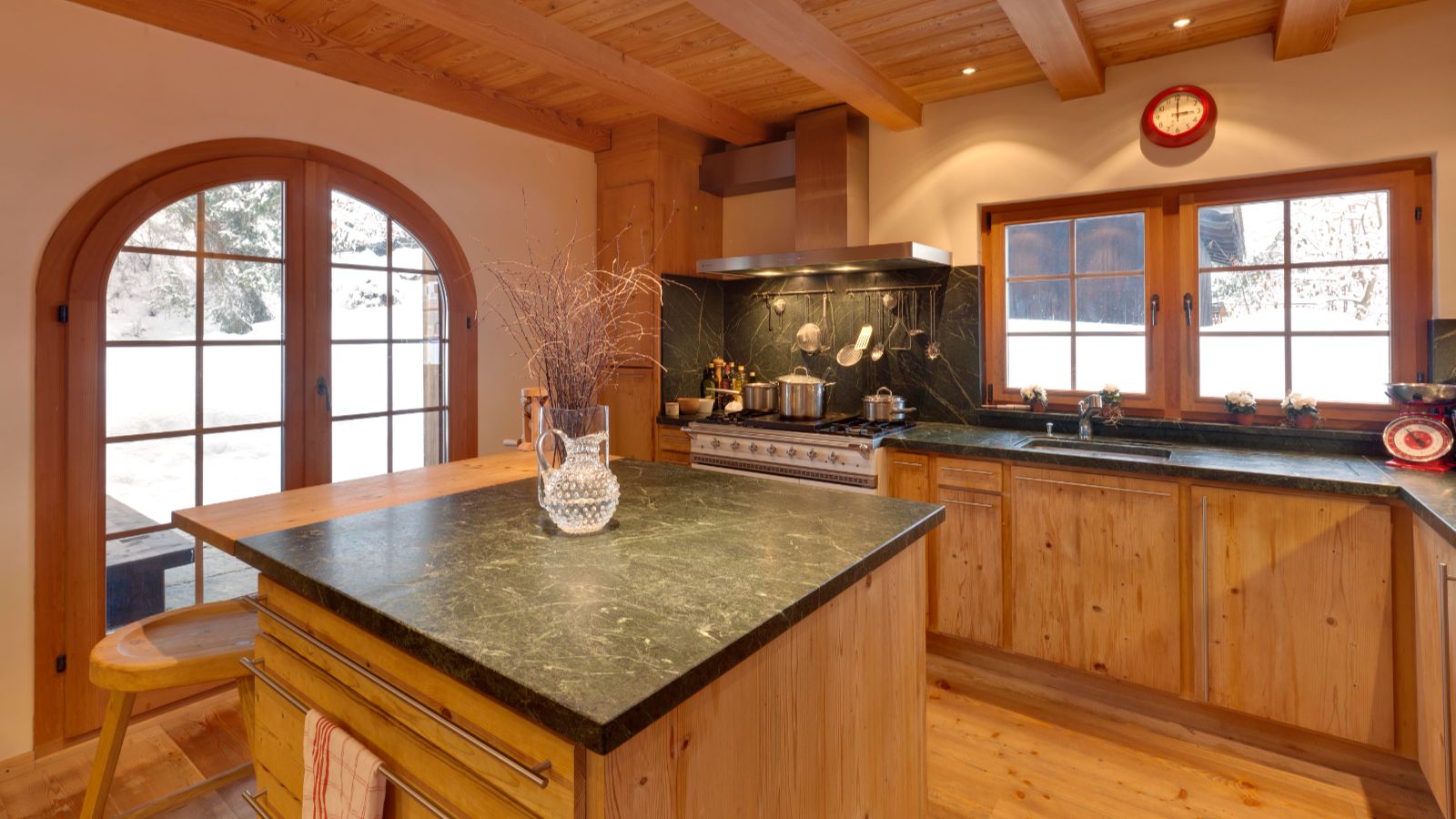Luxury-ski-chalet- Casa Chimera-oxford-ski Kitchen.jpg