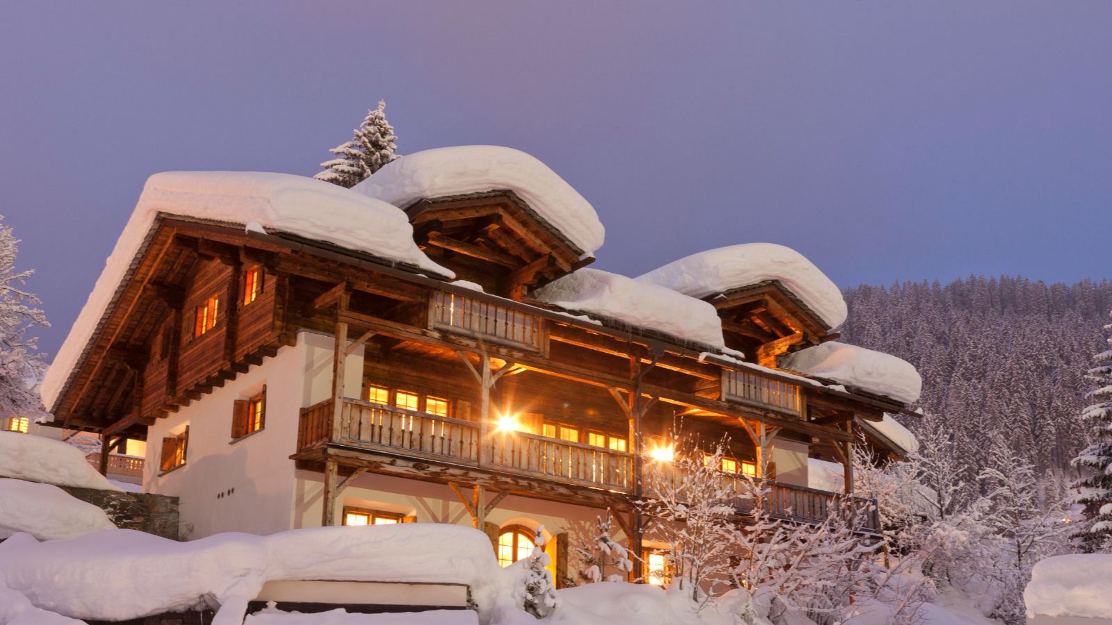 Luxury-ski-chalet- Casa Chimera-oxford-ski  Chalet (2).jpg