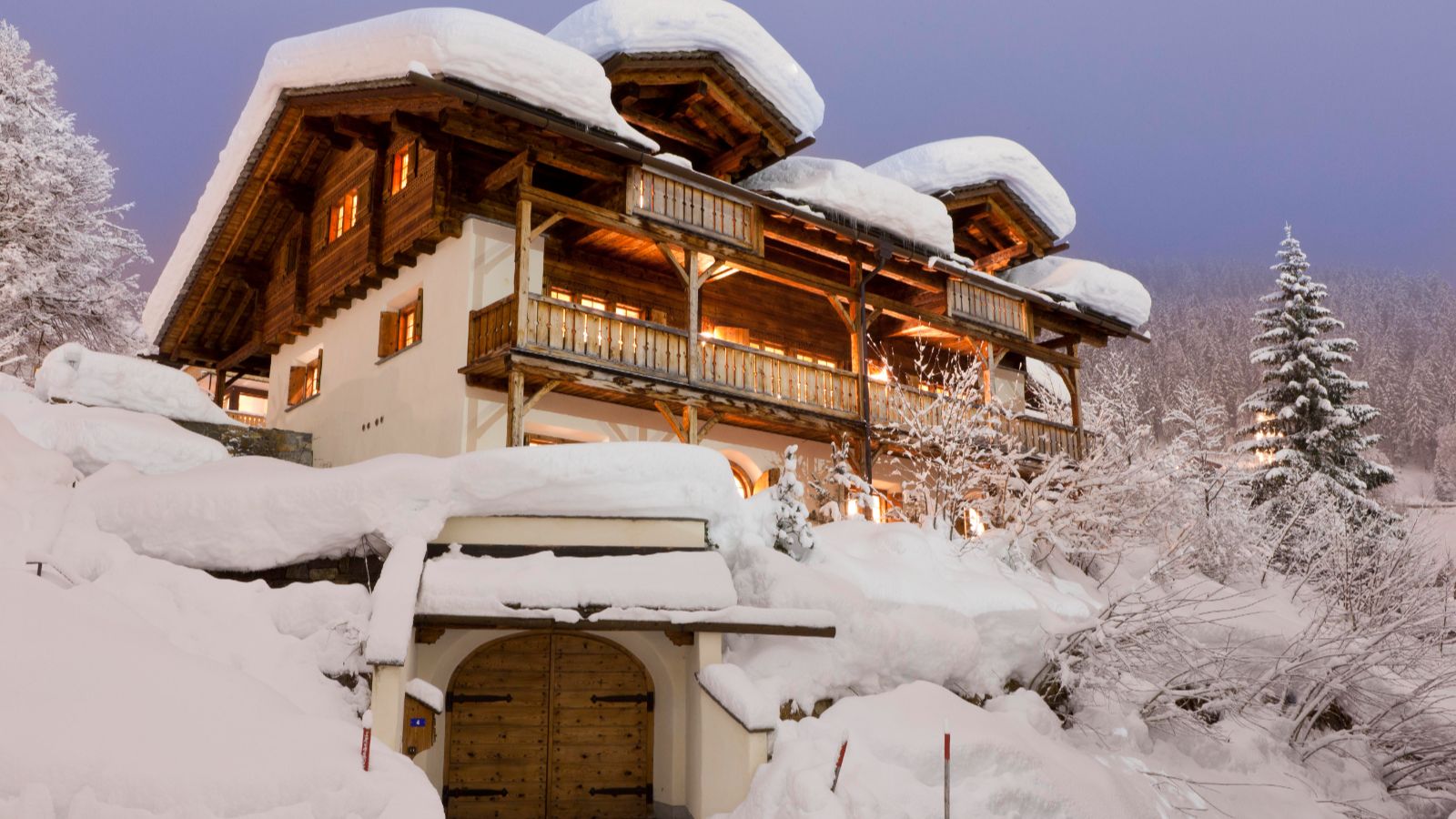 Luxury-ski-chalet- Casa Chimera-oxford-ski  Chalet (3).jpg