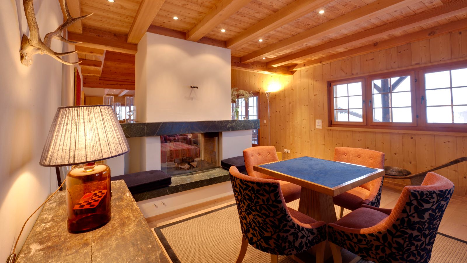 Luxury-ski-chalet- Casa Chimera-oxford-ski  Dining (4).jpg