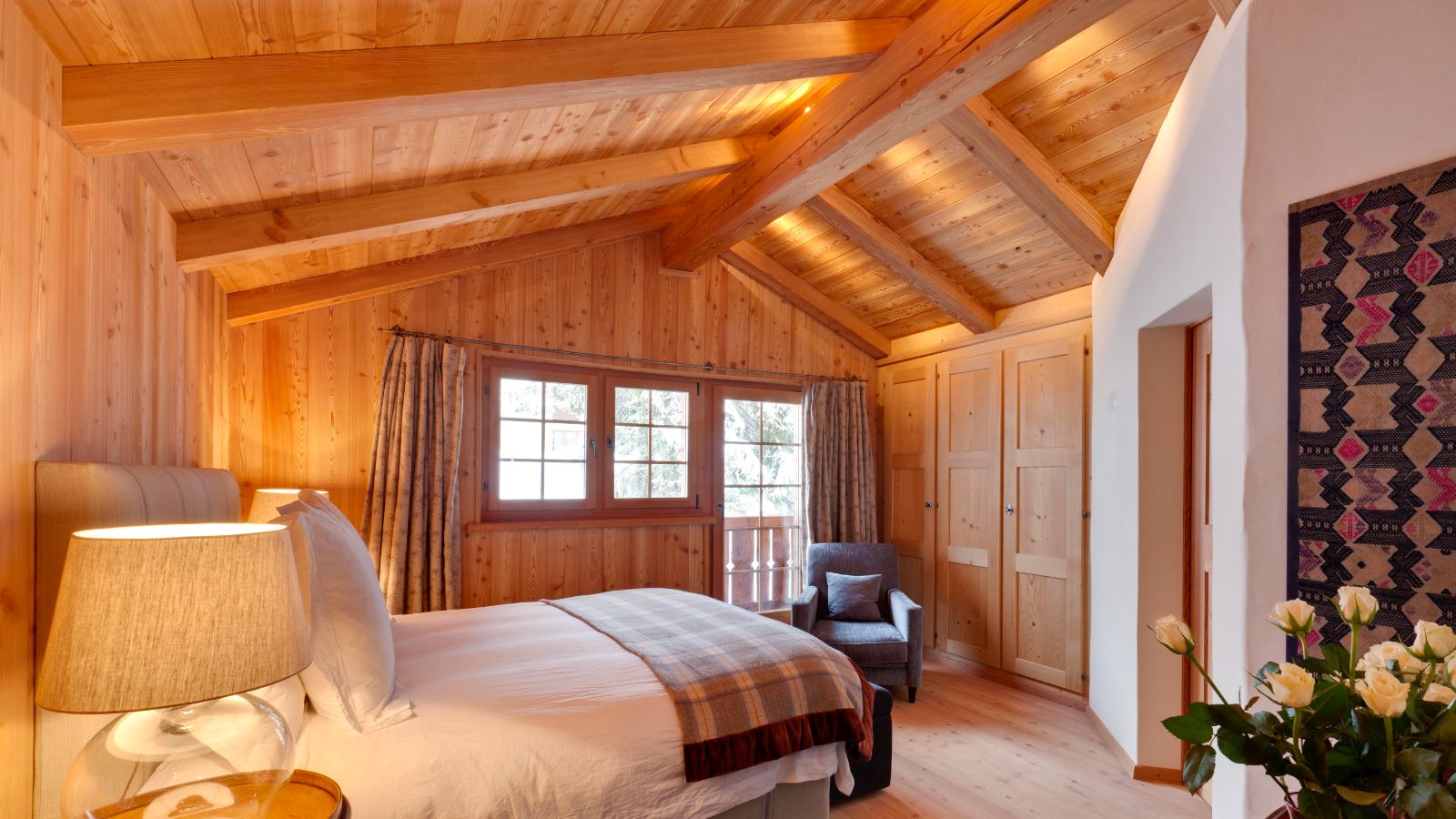 Luxury-ski-chalet- Casa Chimera-oxford-ski Bedroom.jpg