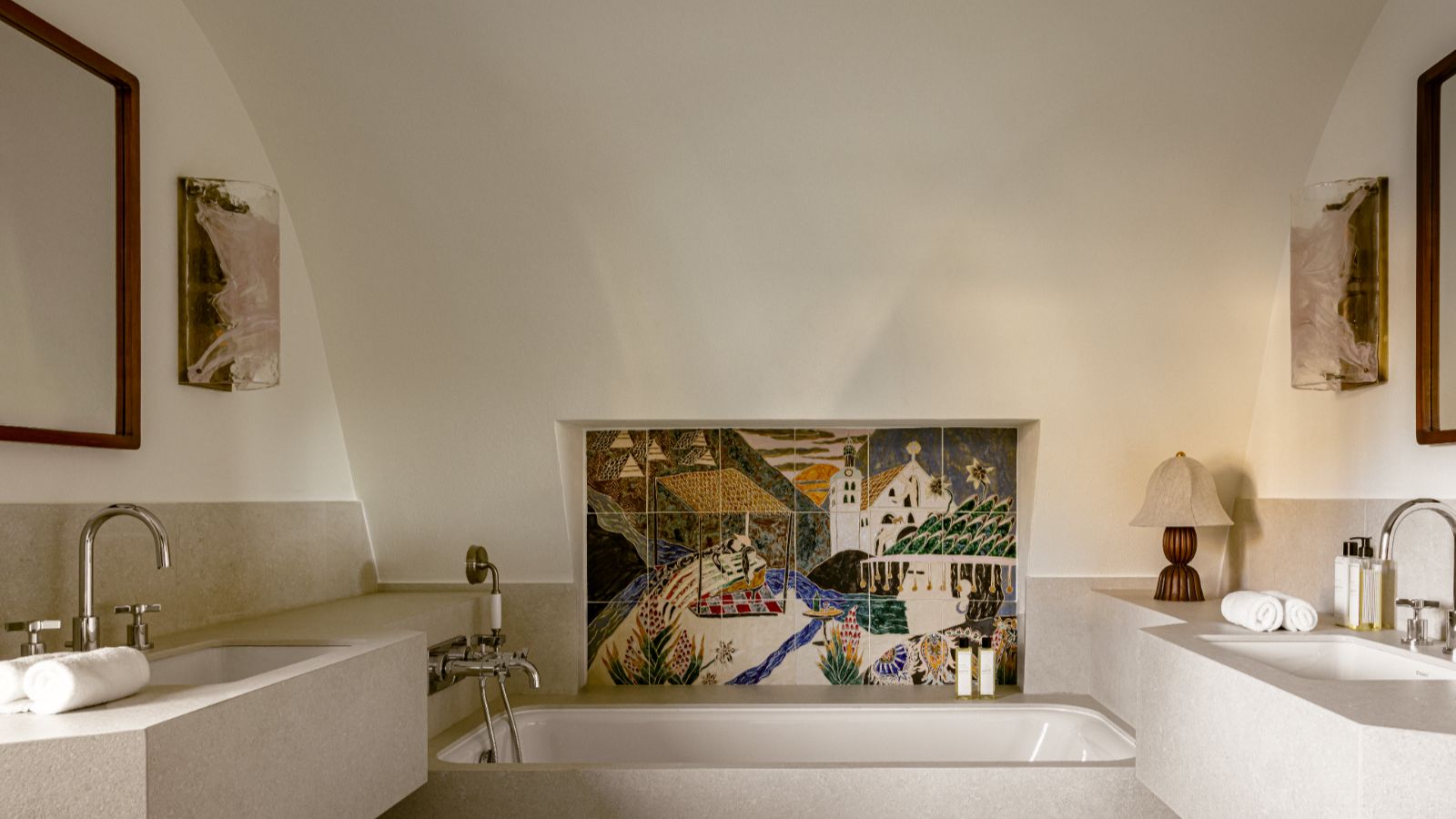 Luxury-ski-chalet Sarto -oxford-ski Bathroom.jpg