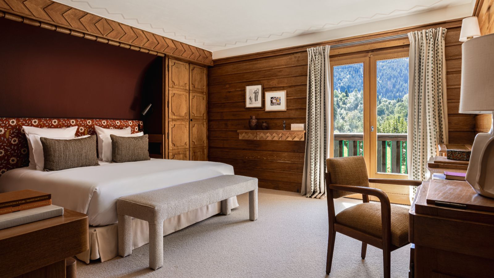Luxury-ski-chalet Sarto -oxford-ski Bedroom (9).jpg