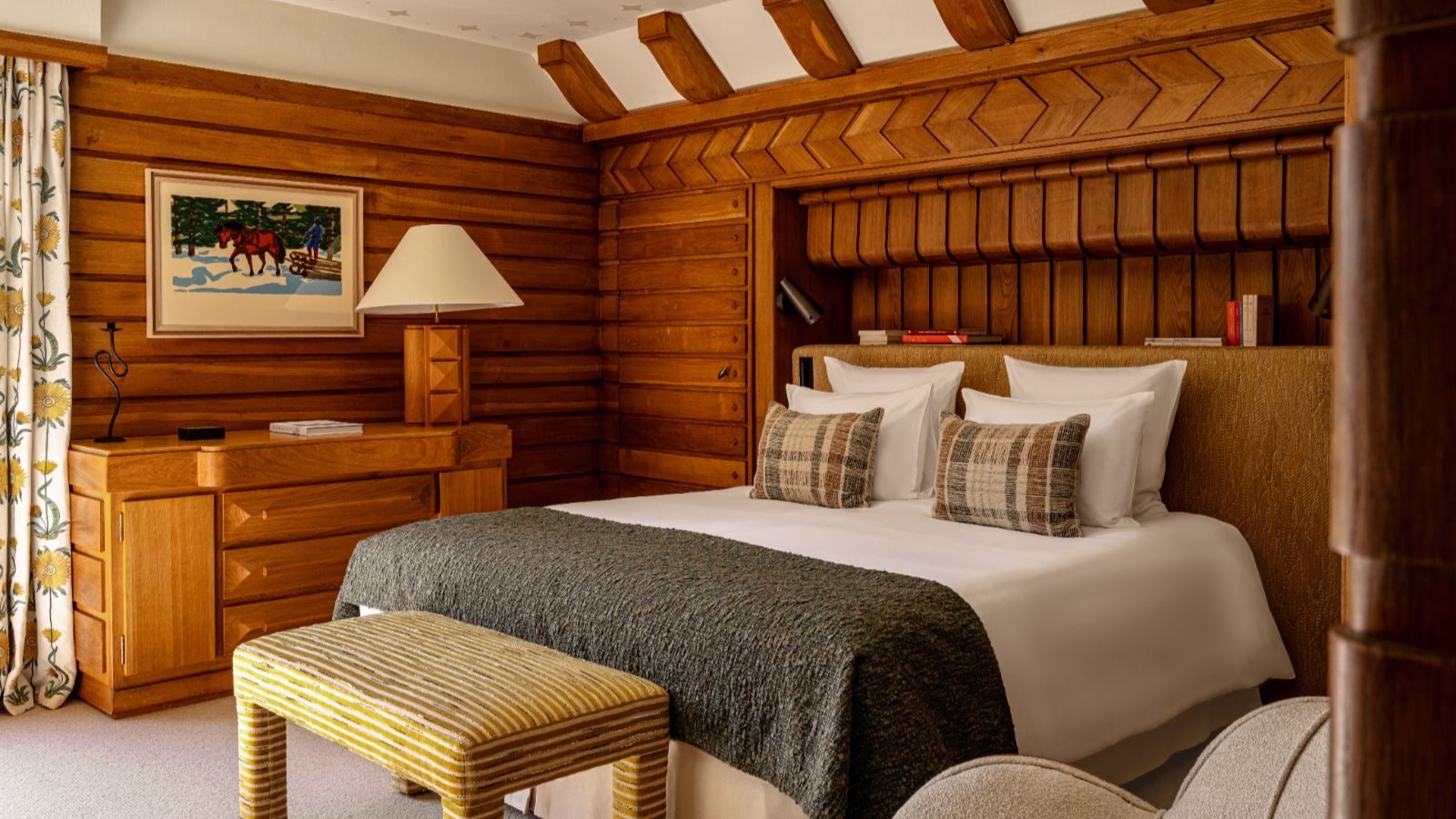 Luxury-ski-chalet Sarto -oxford-ski Bedroom (13).jpg