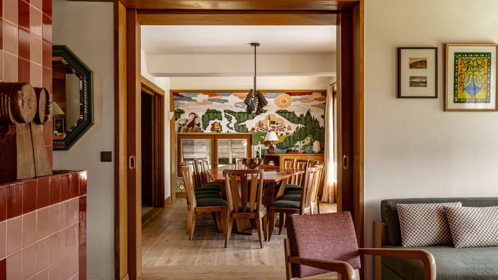 Luxury-ski-chalet Sarto -oxford-ski Dining (3).jpg