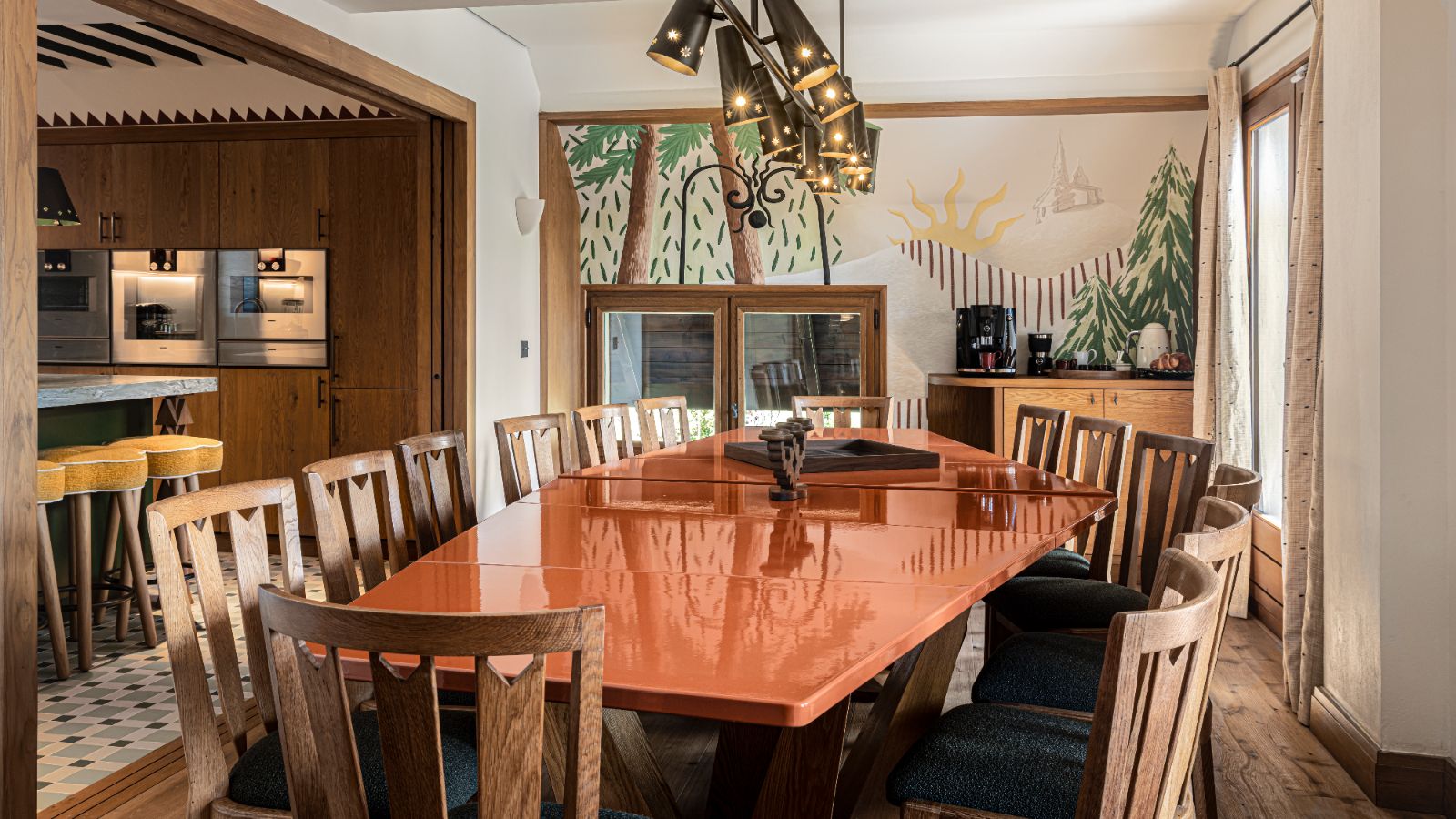 Luxury-ski-chalet Sarto -oxford-ski Dining.jpg