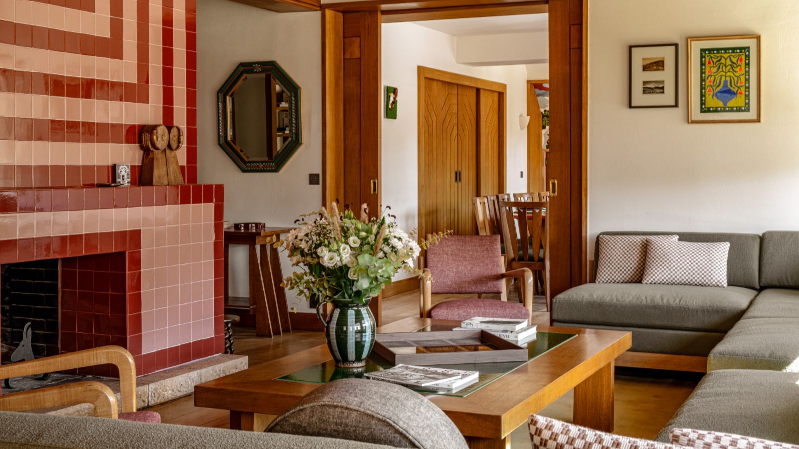 Luxury-ski-chalet Sarto -oxford-ski Lounge (5).jpg