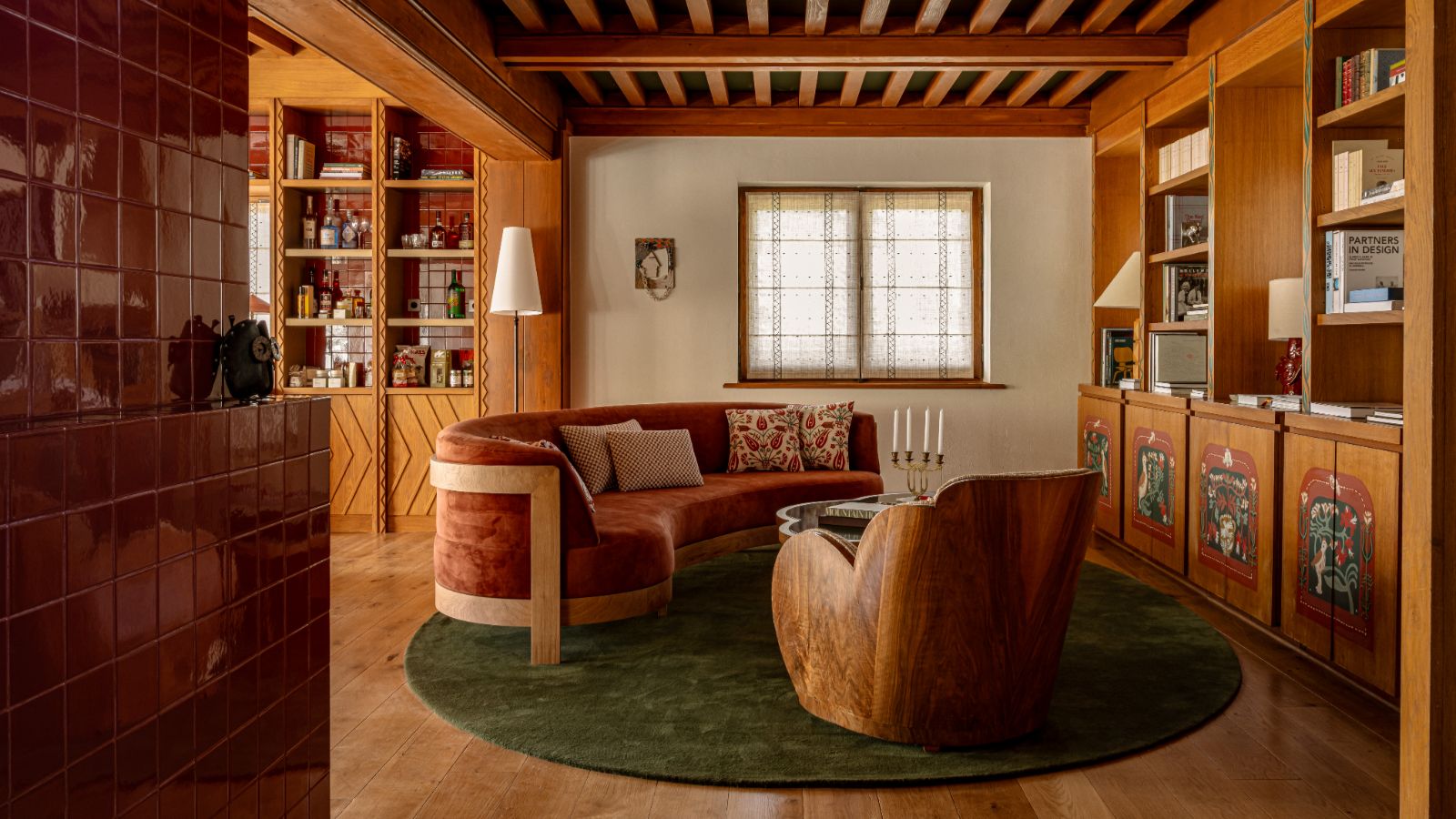 Luxury-ski-chalet Sarto -oxford-ski Sitting Area.jpg