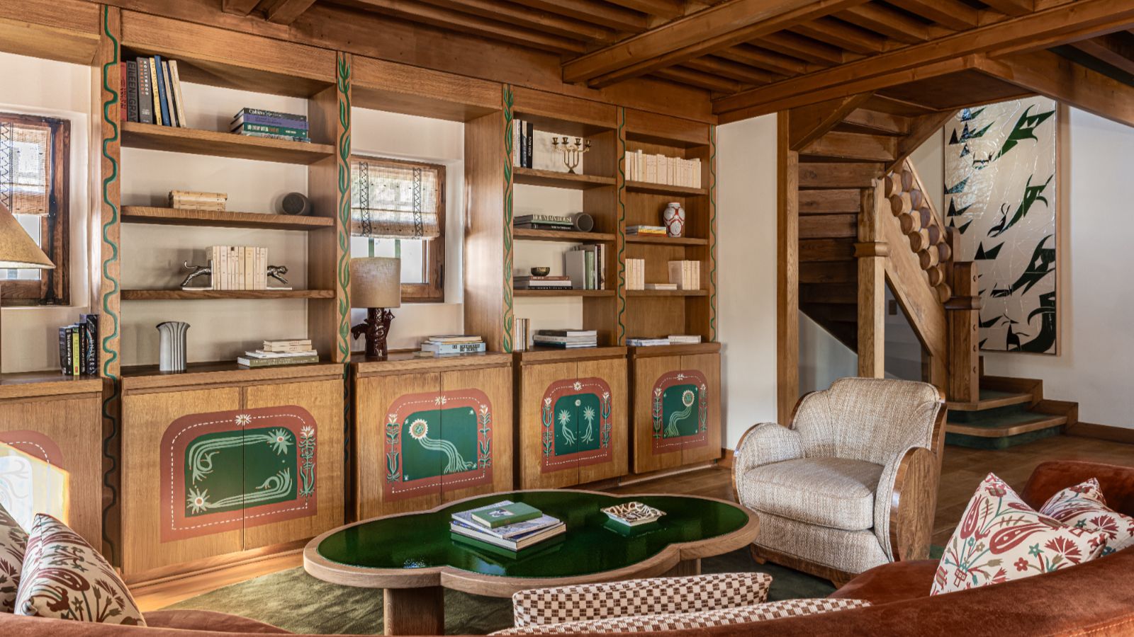 Luxury-ski-chalet Sarto -oxford-ski Sitting.jpg