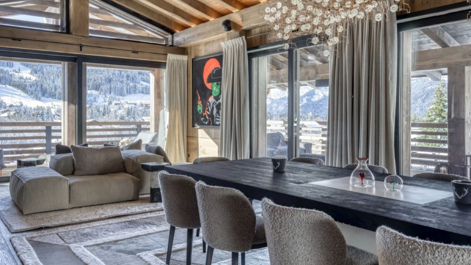 Luxury-ski-chalet Snow Cat -oxford-ski Dining (2).jpg