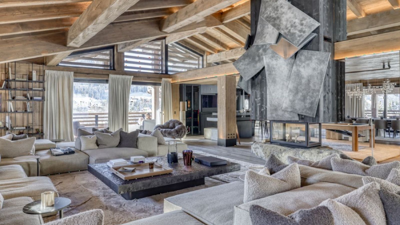 Luxury-ski-chalet Snow Cat -oxford-ski Lounge (2).jpg