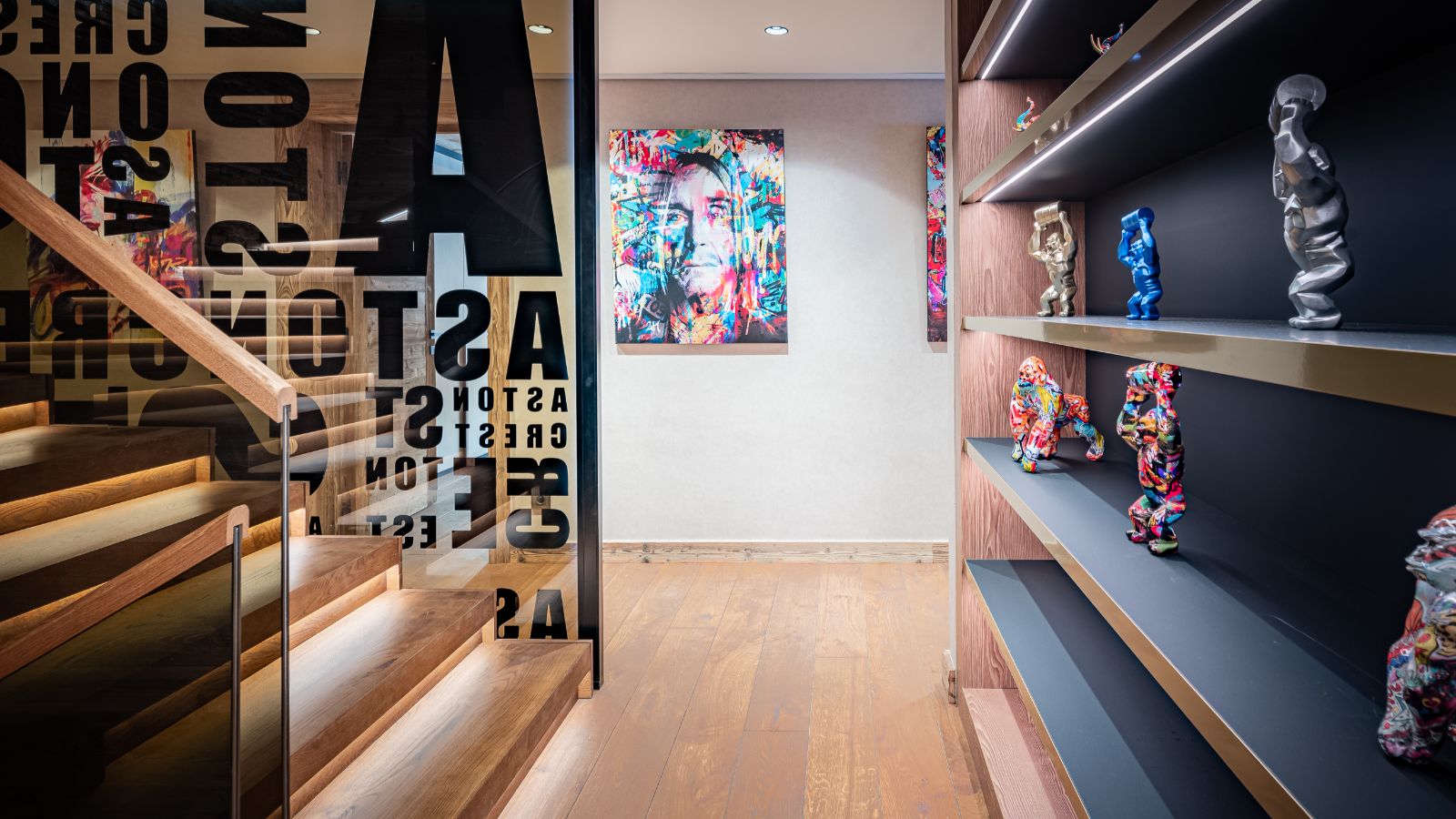 Luxury-ski-chalet Aston Crest -oxford-ski--Hallway.jpg