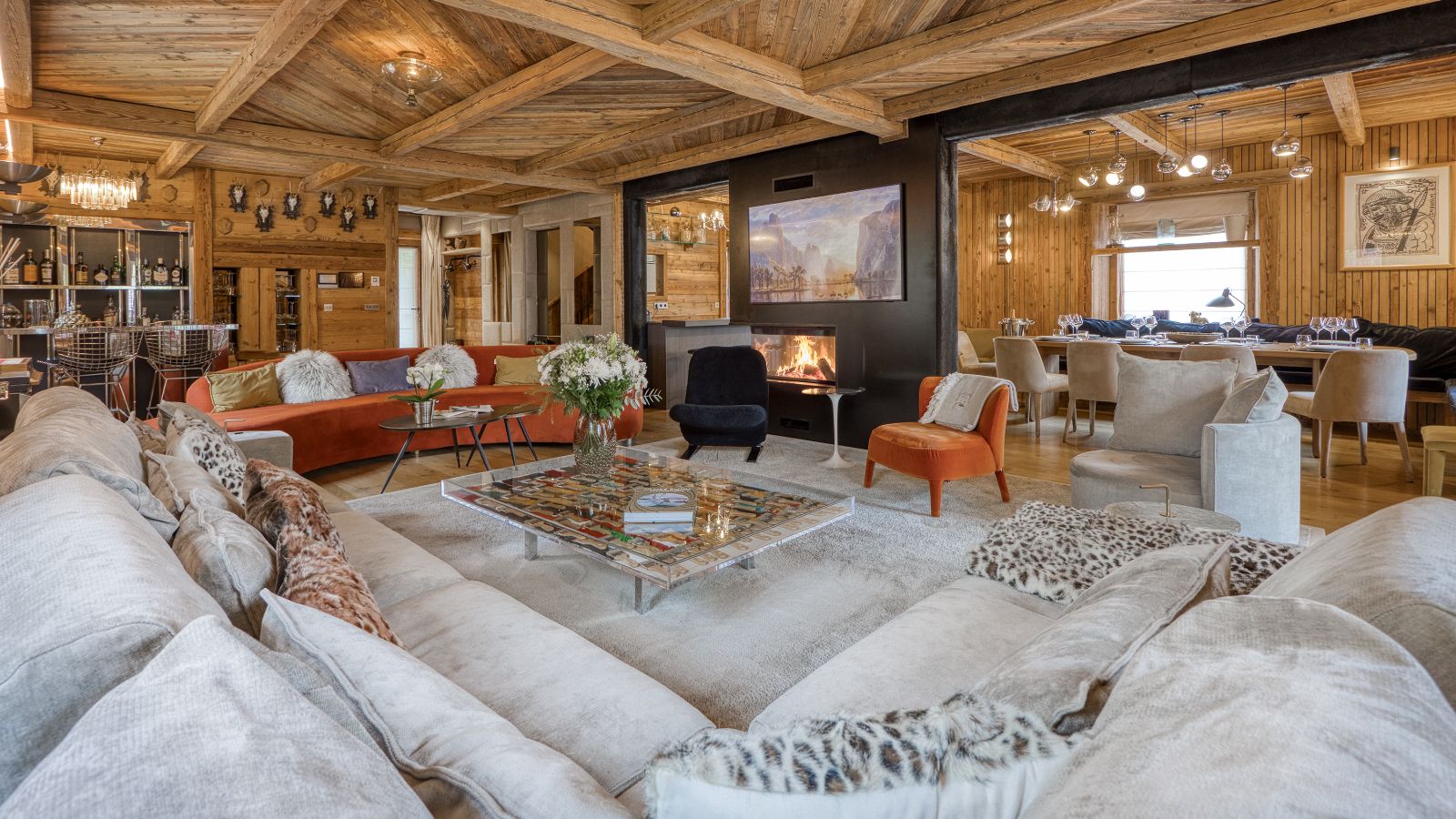 Luxury-ski-chalet des Soeurs -oxford-ski -Living room.jpg