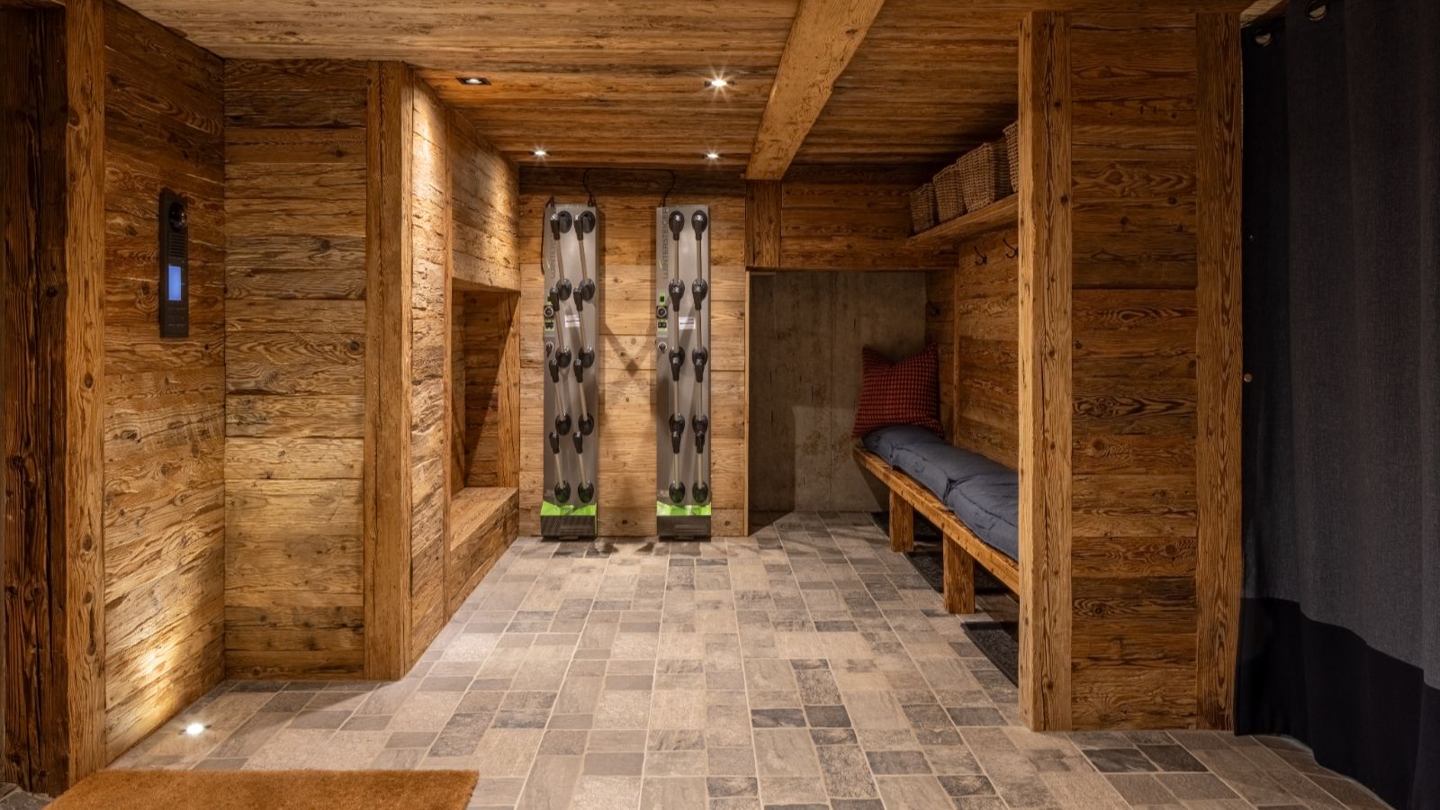 Luxury-ski-chalet-Sirocco -oxford-skiski room with boot warmers.jpg